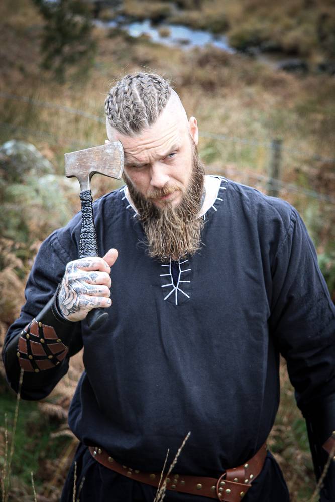 Viking Tuniek, Katoen in Zwart met stiksels