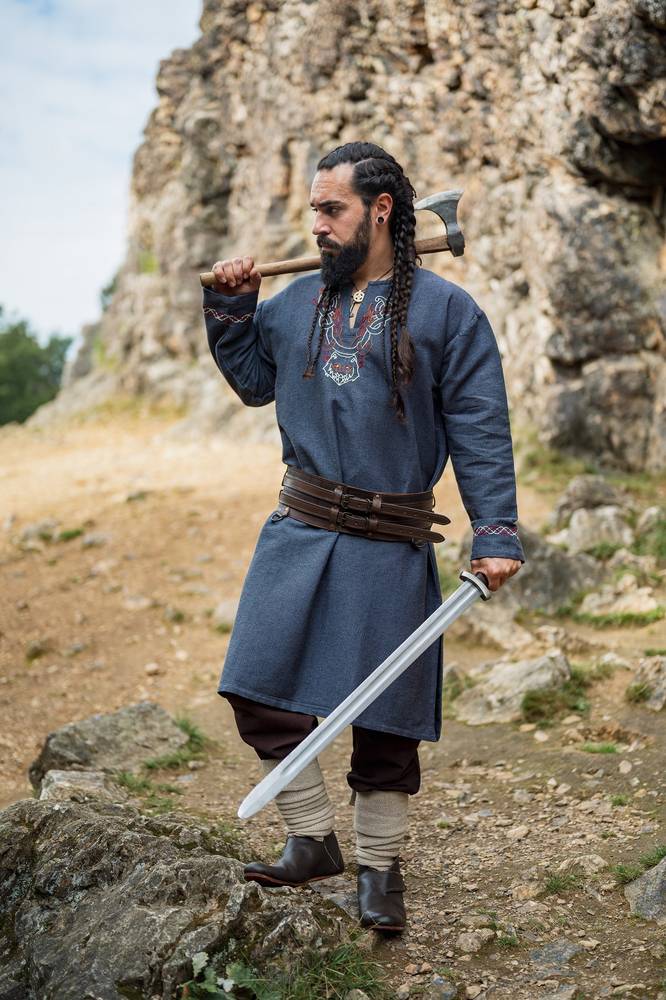 ​Viking Tuniek in Blauw/Grijs met handgemaakt Borduursel