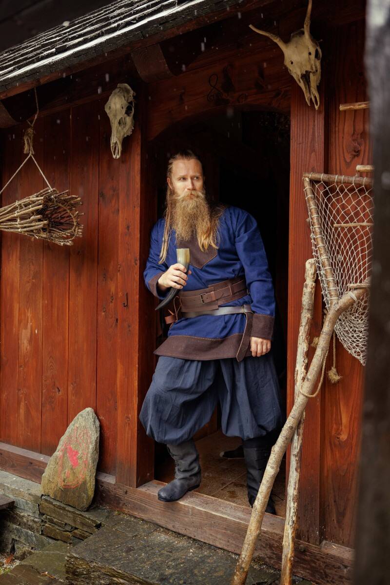 ​Wikinger Tunika in Wolle in Dunkelblau