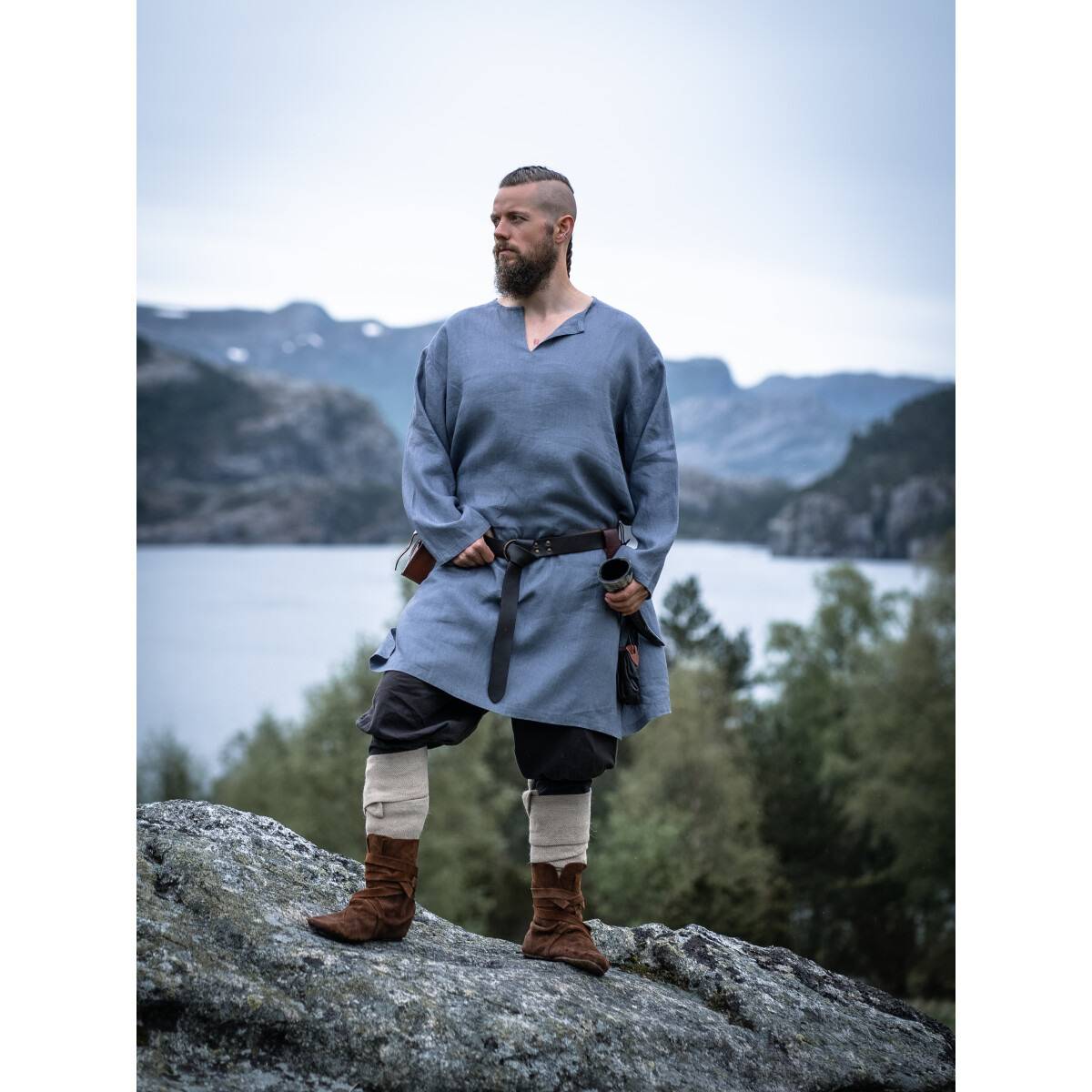 ​​Wikinger Leinentunika in Blau/Grau