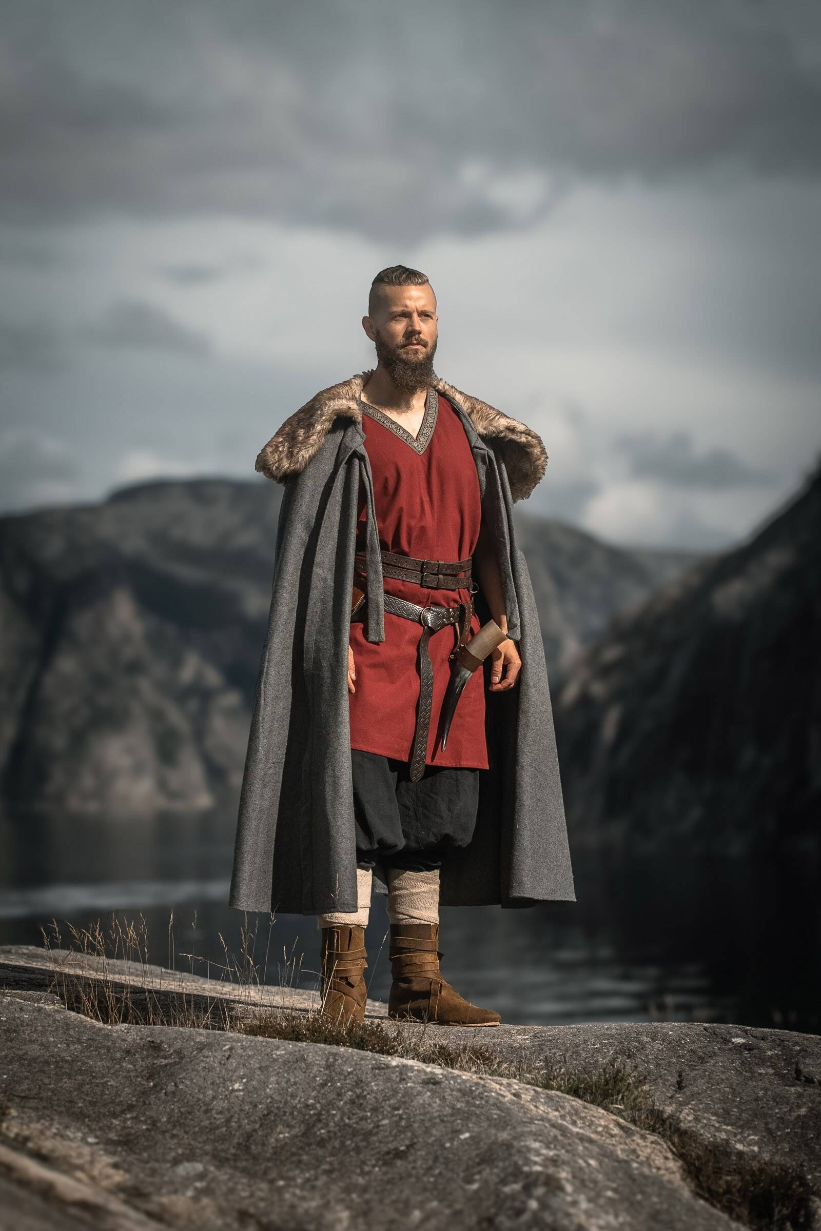 Viking Mantel/Cape met Imitatiebont in Grijs