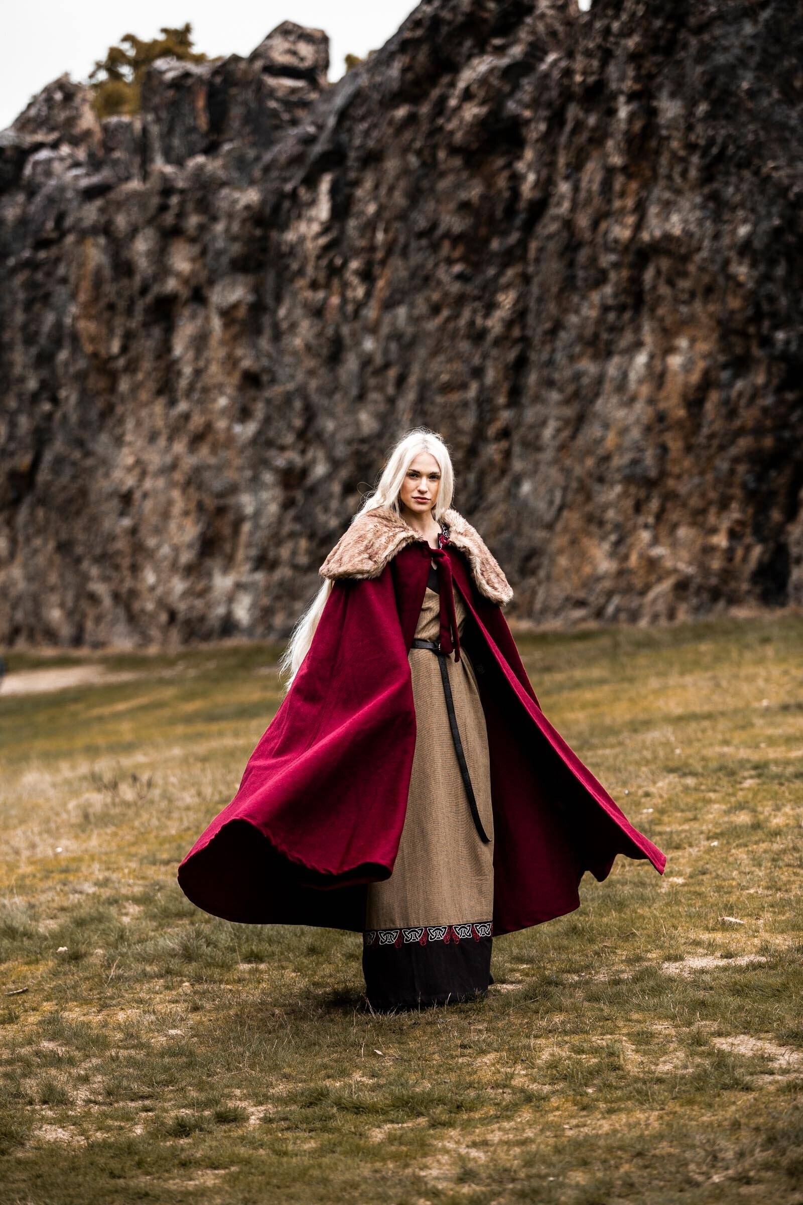 Viking Mantel/Cape met Imitatiebont in Rood
