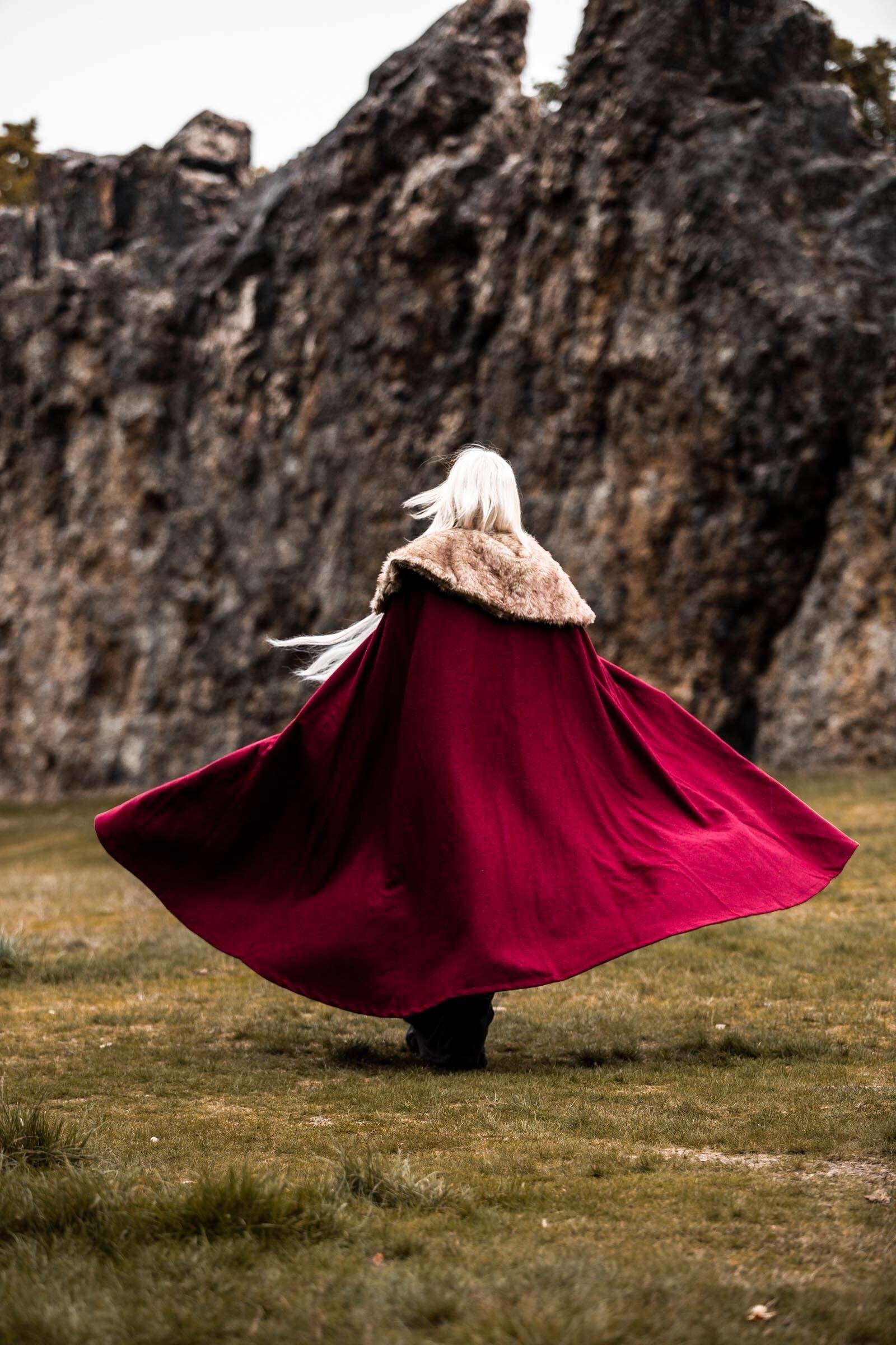 Viking Mantel/Cape met Imitatiebont in Rood