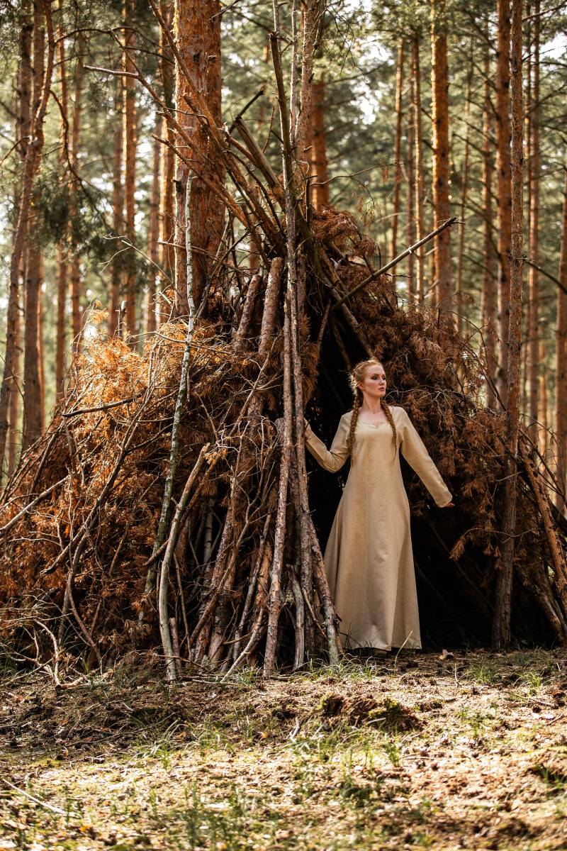 Wikinger Damen Unterkleid in Natur (ANBIETUNG)