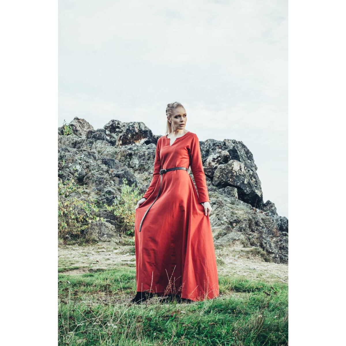 Wikinger Damen Unterkleid in Rot (ANBIETUNG)