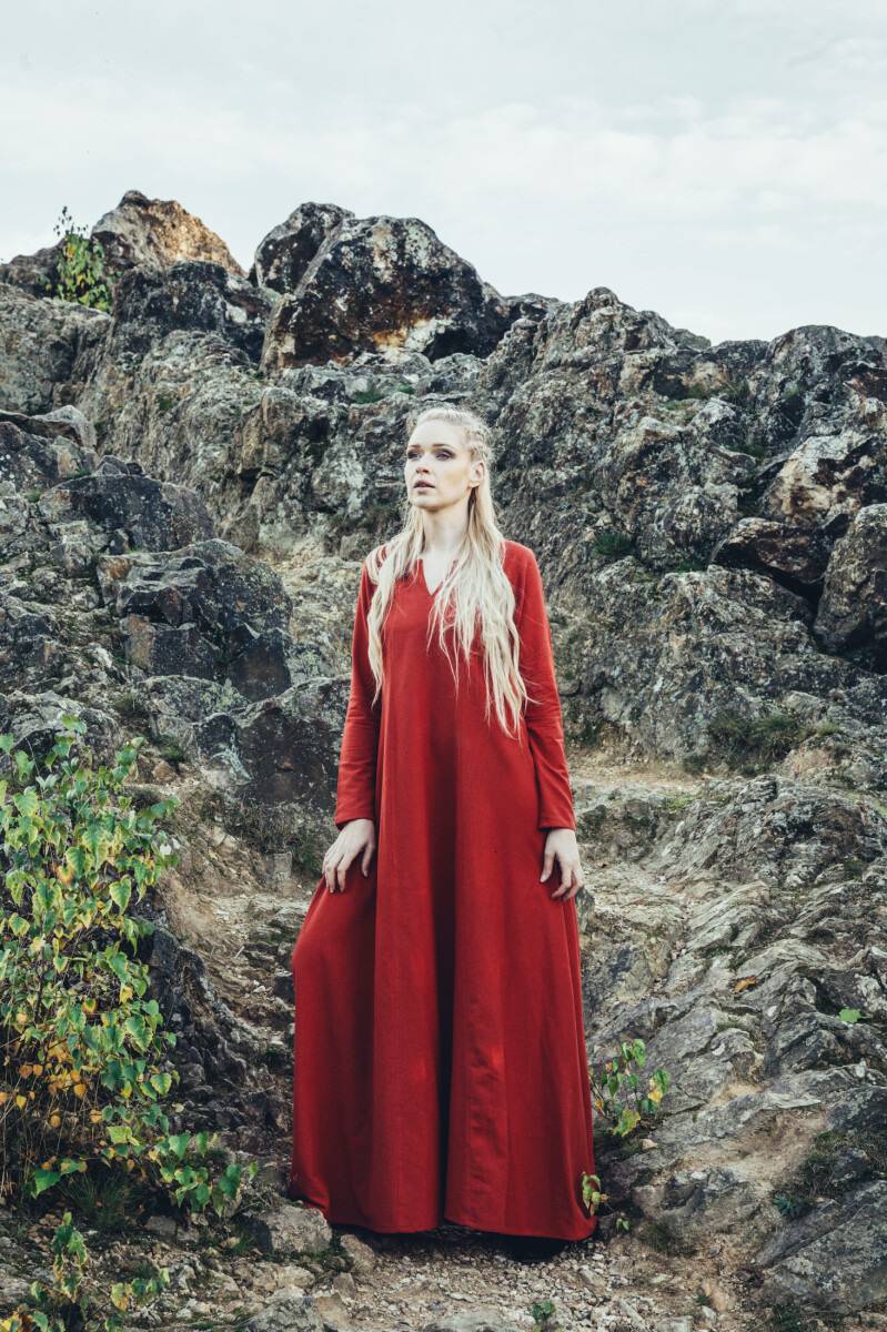 Wikinger Damen Unterkleid in Rot (ANBIETUNG)