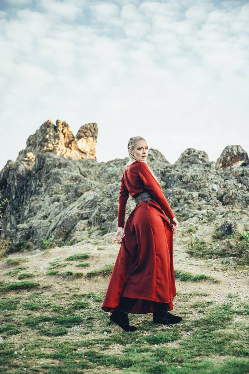 Wikinger Damen Unterkleid in Rot (ANBIETUNG)