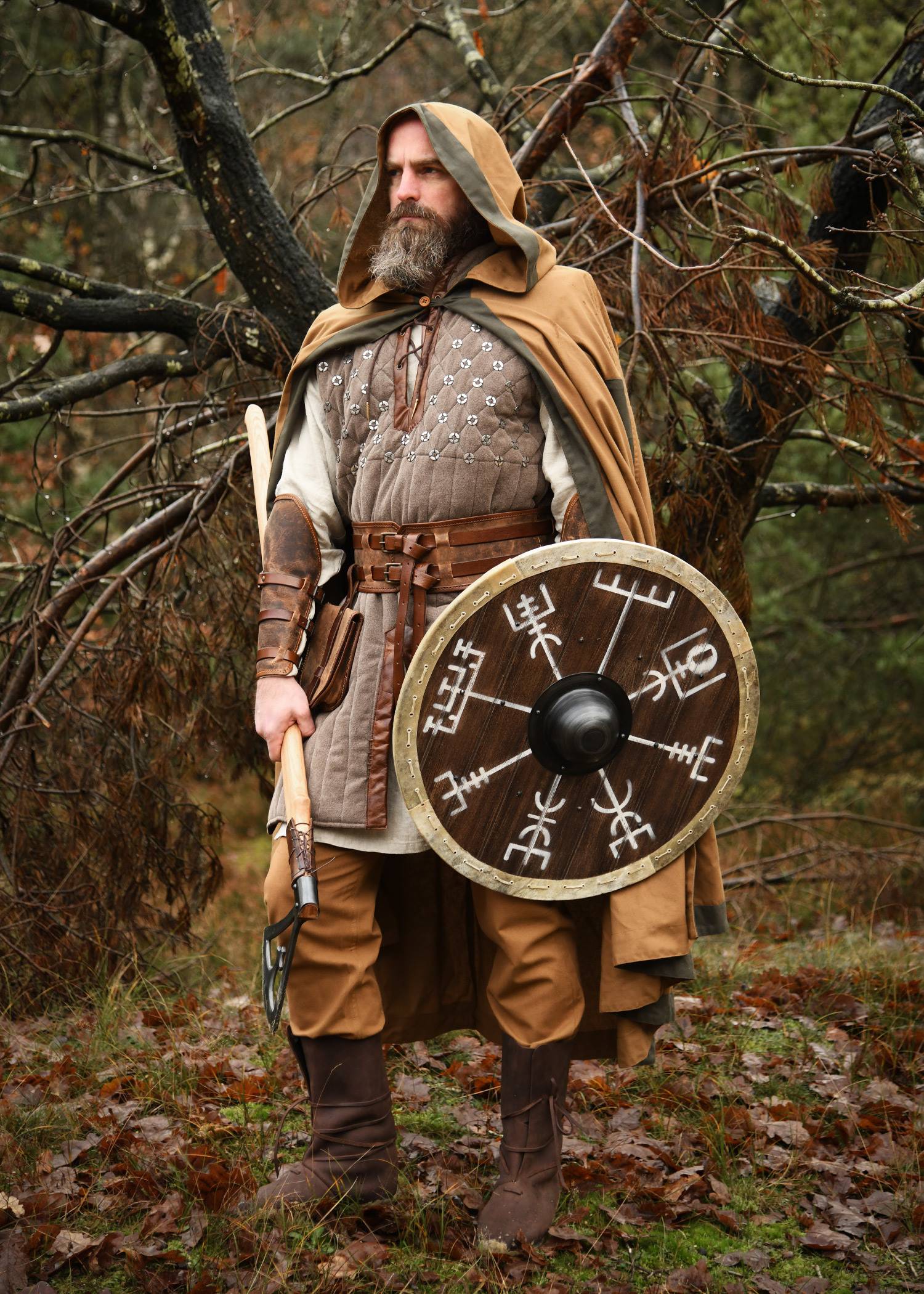 ​Wikinger Schild “Vegvísir“ mit Rohhaut-Umrandung, 60 cm