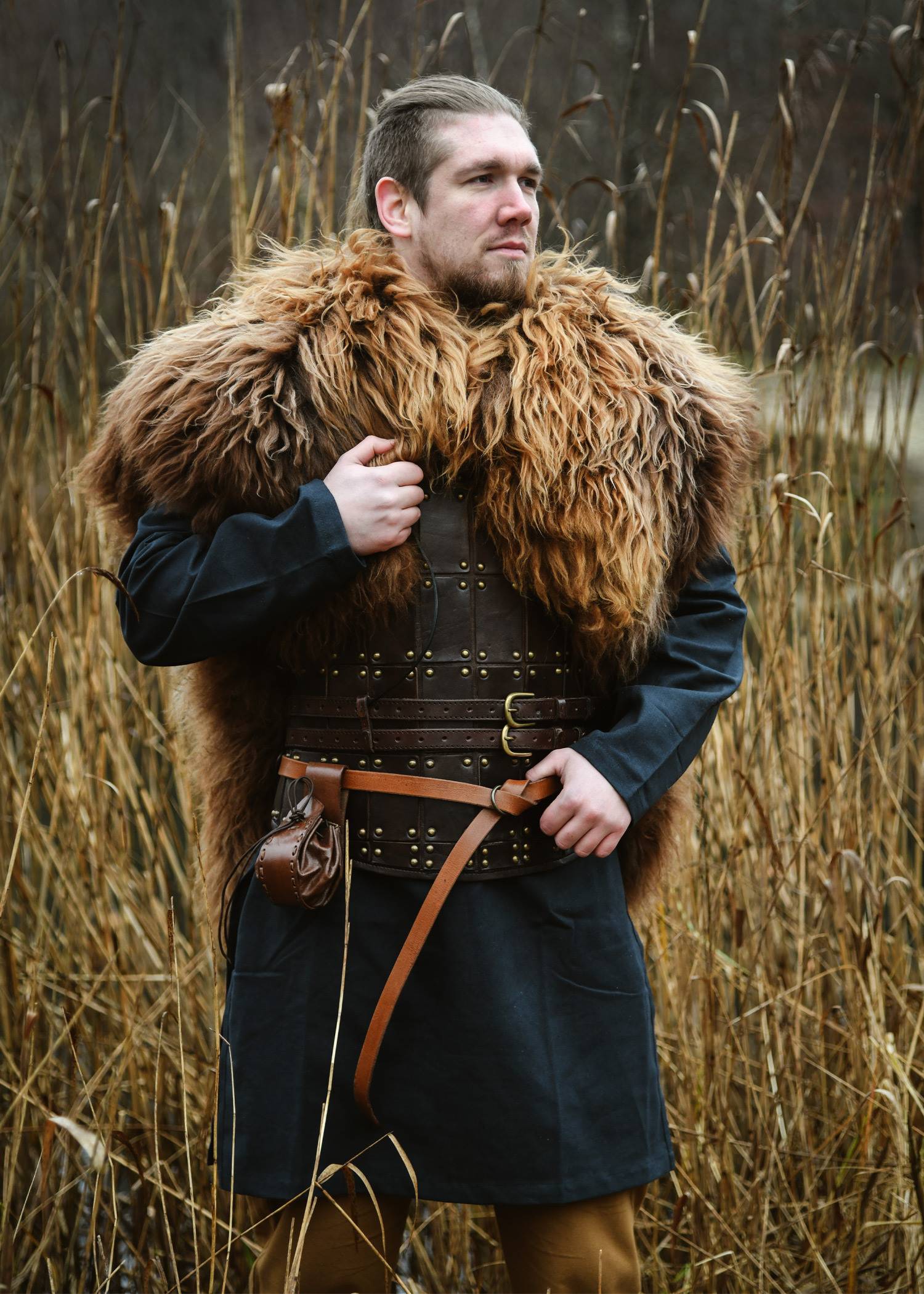 ​Wikinger Schulterfell, Fellumhang Berserker Braun