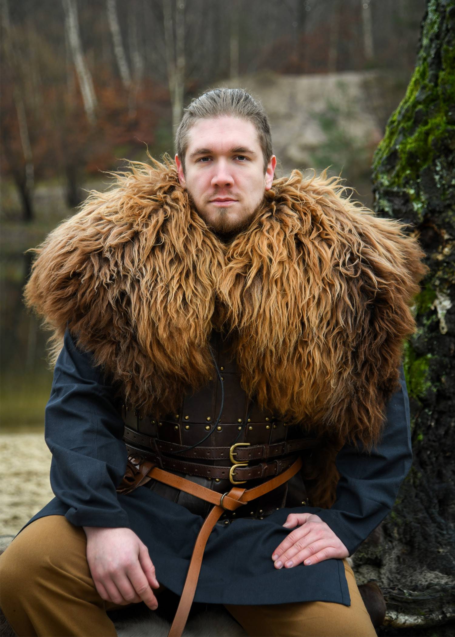 ​Wikinger Schulterfell, Fellumhang Berserker Braun
