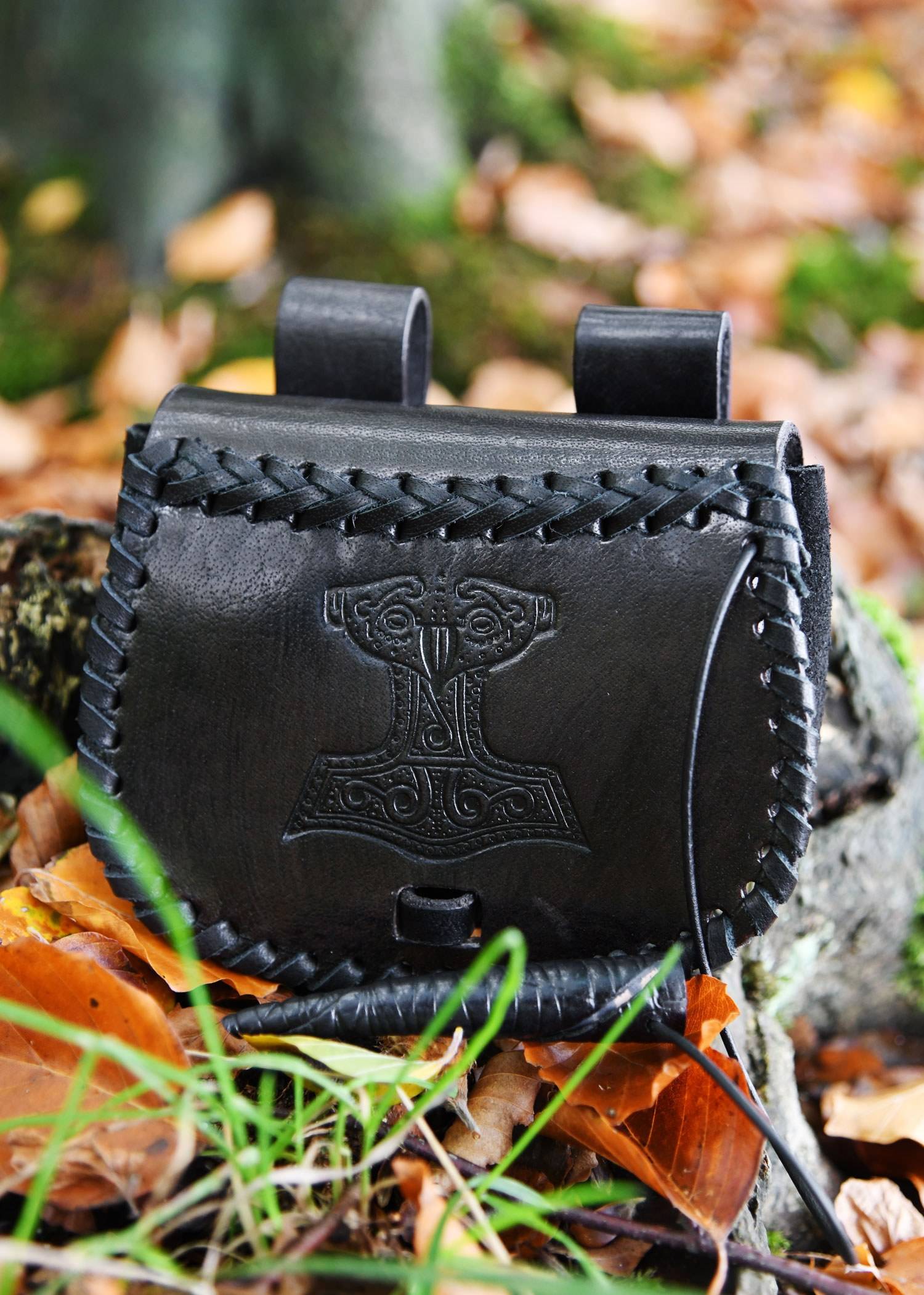 Viking Heuptas klein, gemaakt van leer met Thor's hamer reliëf, zwart