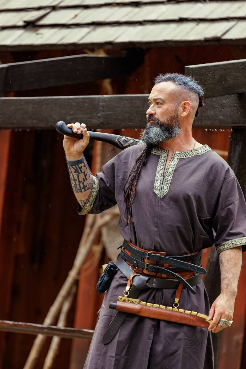 Middeleeuws - Viking Tuniek in Bruin