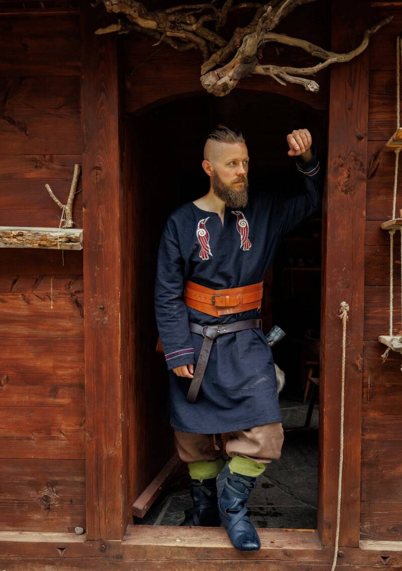 Vikingtuniek met Hugin & Munin in het Zwart