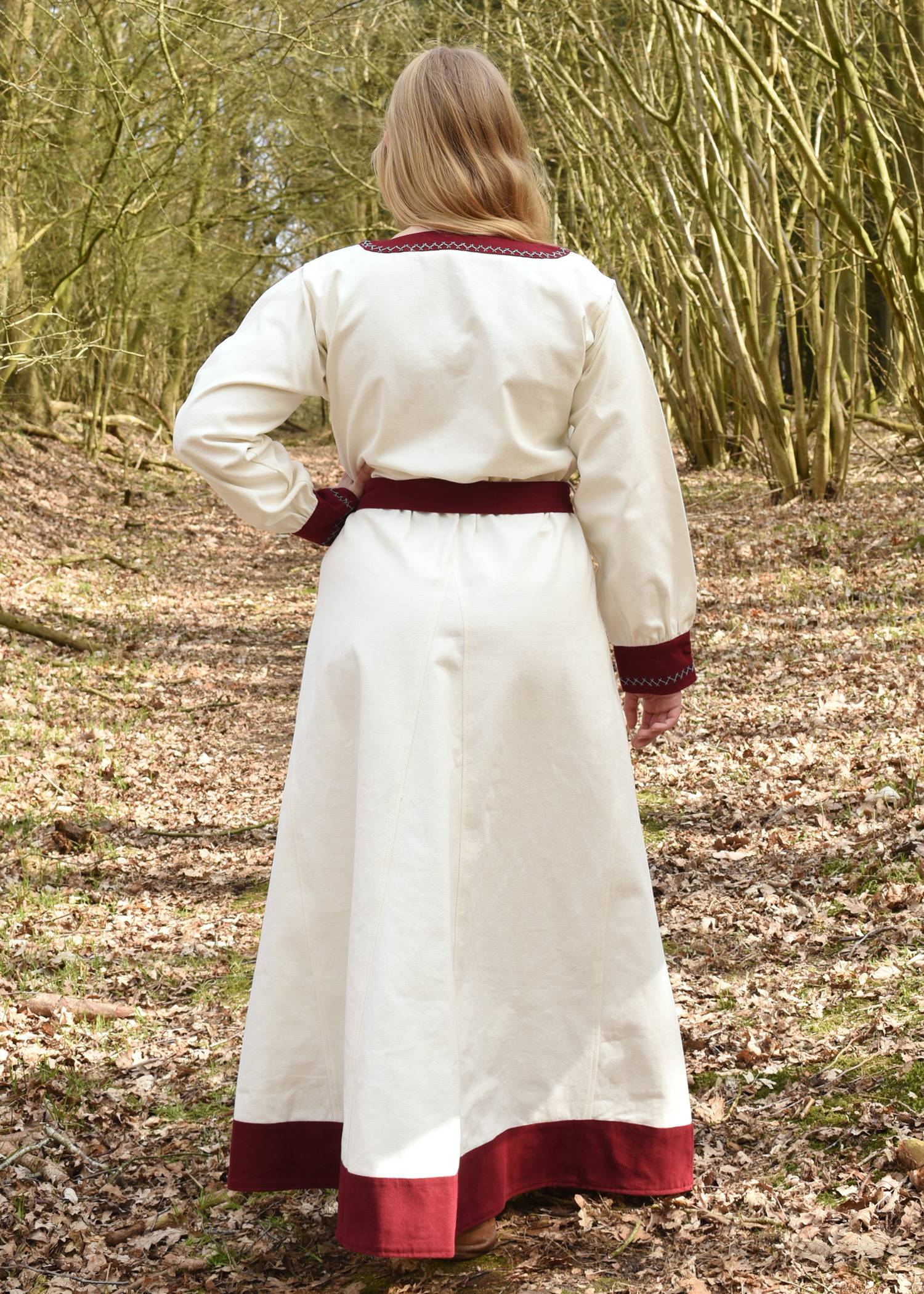 Viking Jurk 9e-10e eeuws in Natuur-Weinrood
