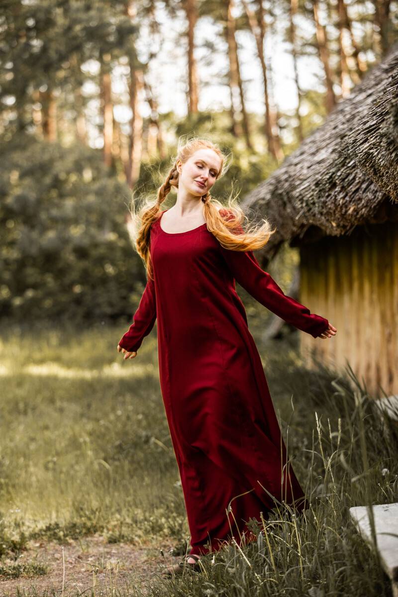 Schlichtes Wikinger Unterkleid in Rot