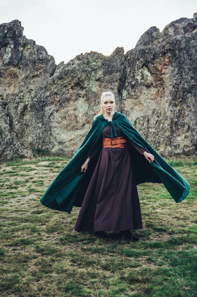 Middeleeuwse Cape Wol in Groen met Borduursels, 131 cm