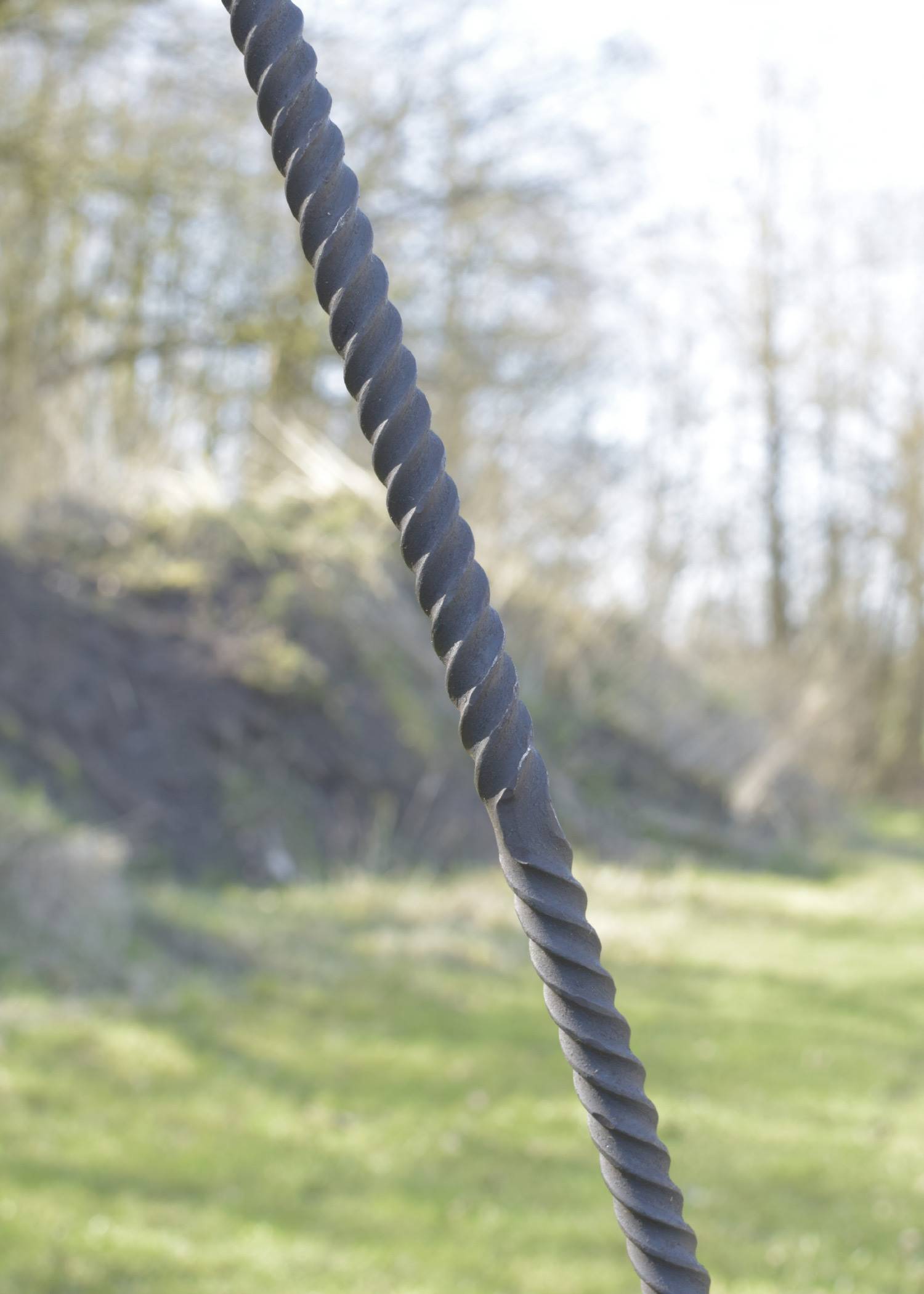 Middeleeuwse Gesmede Driepoot, ca.155 cm