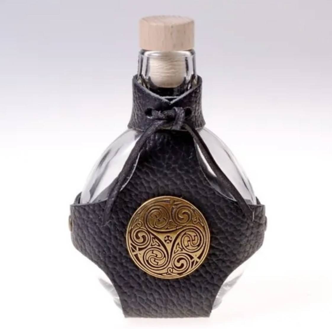 Heksen en Alchemisten Veldfles met leren houder voor 0,2 liter inhoud in Messing of Zilver