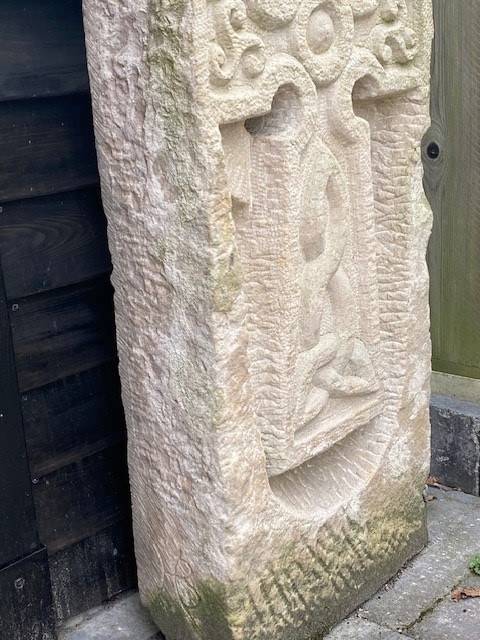 Keltisch Kruis - Beeldhouwwerk in Bentheimersteen