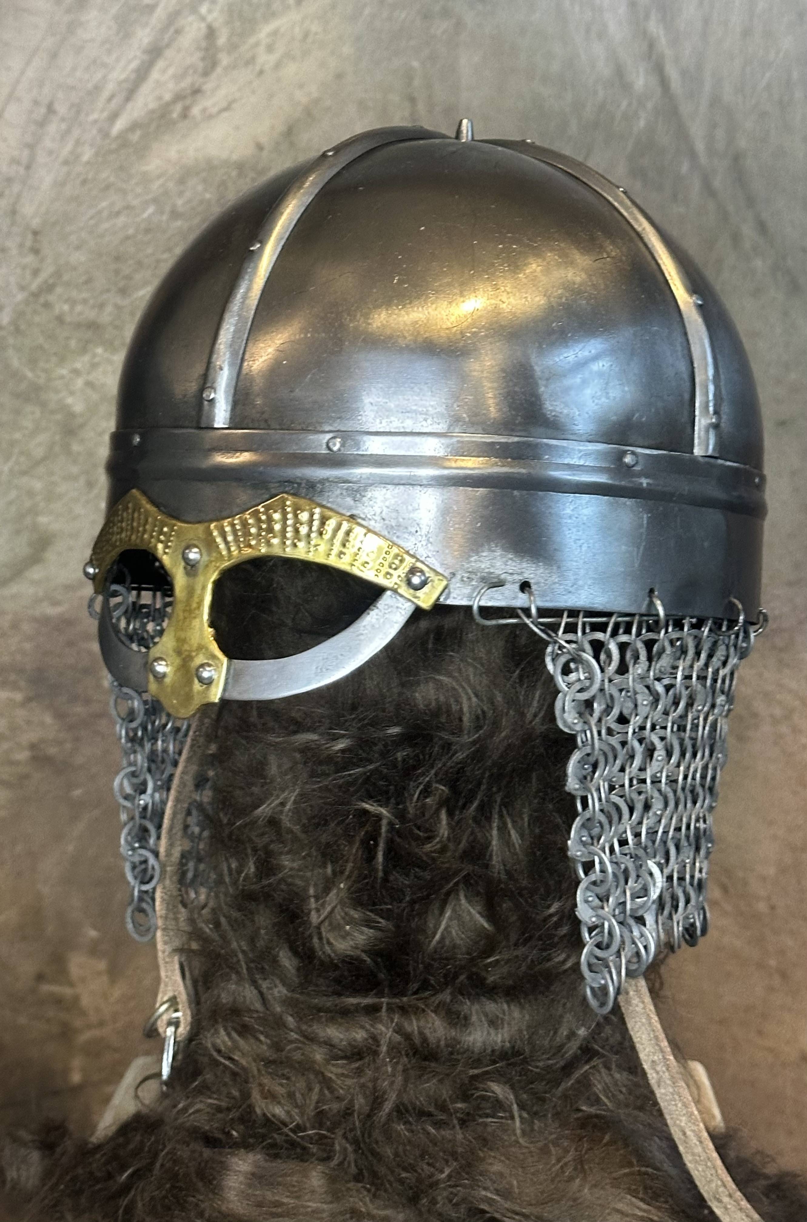 ​Een echte Viking Brilhelm gesmeed voor kinderen