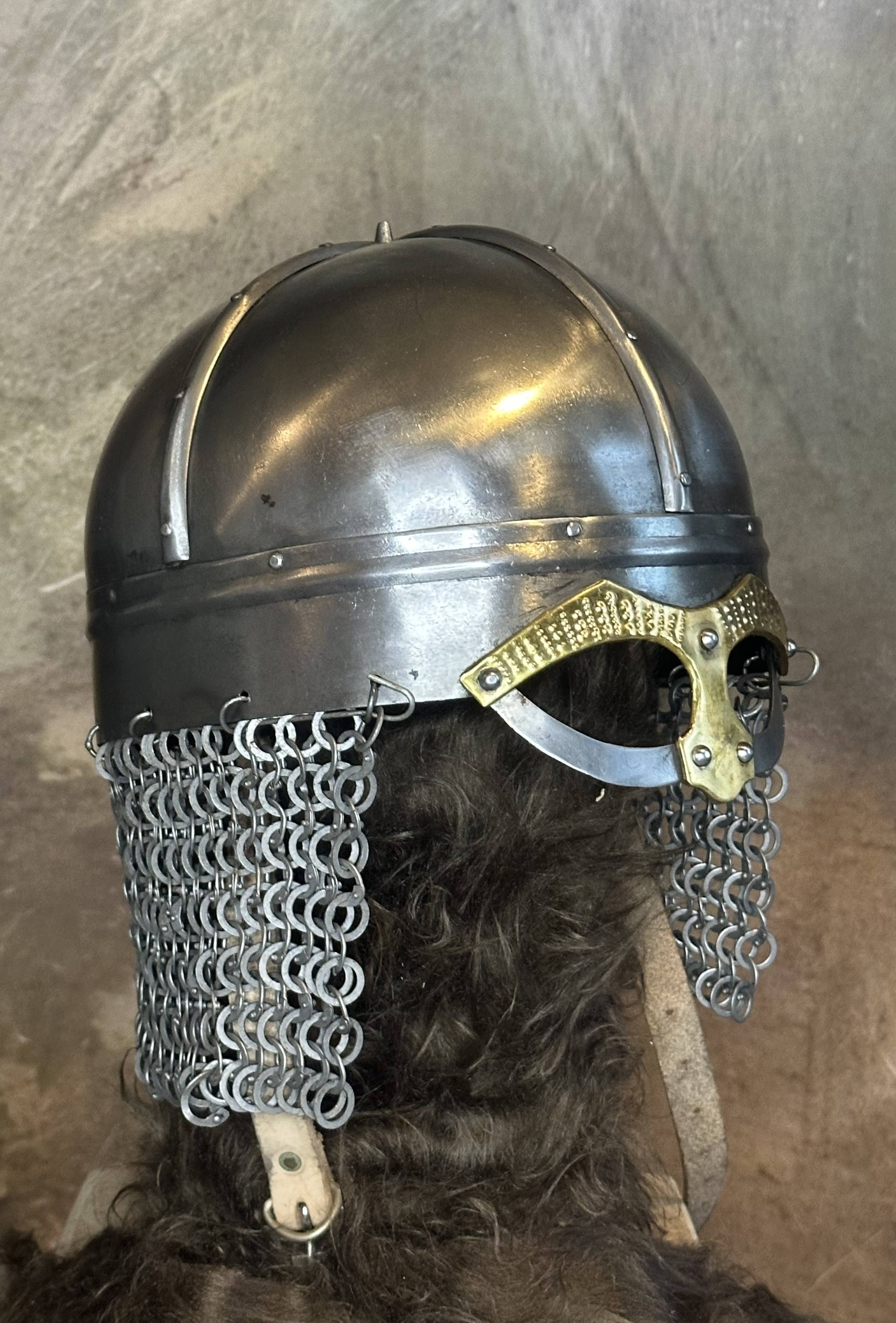​Een echte Viking Brilhelm gesmeed voor kinderen
