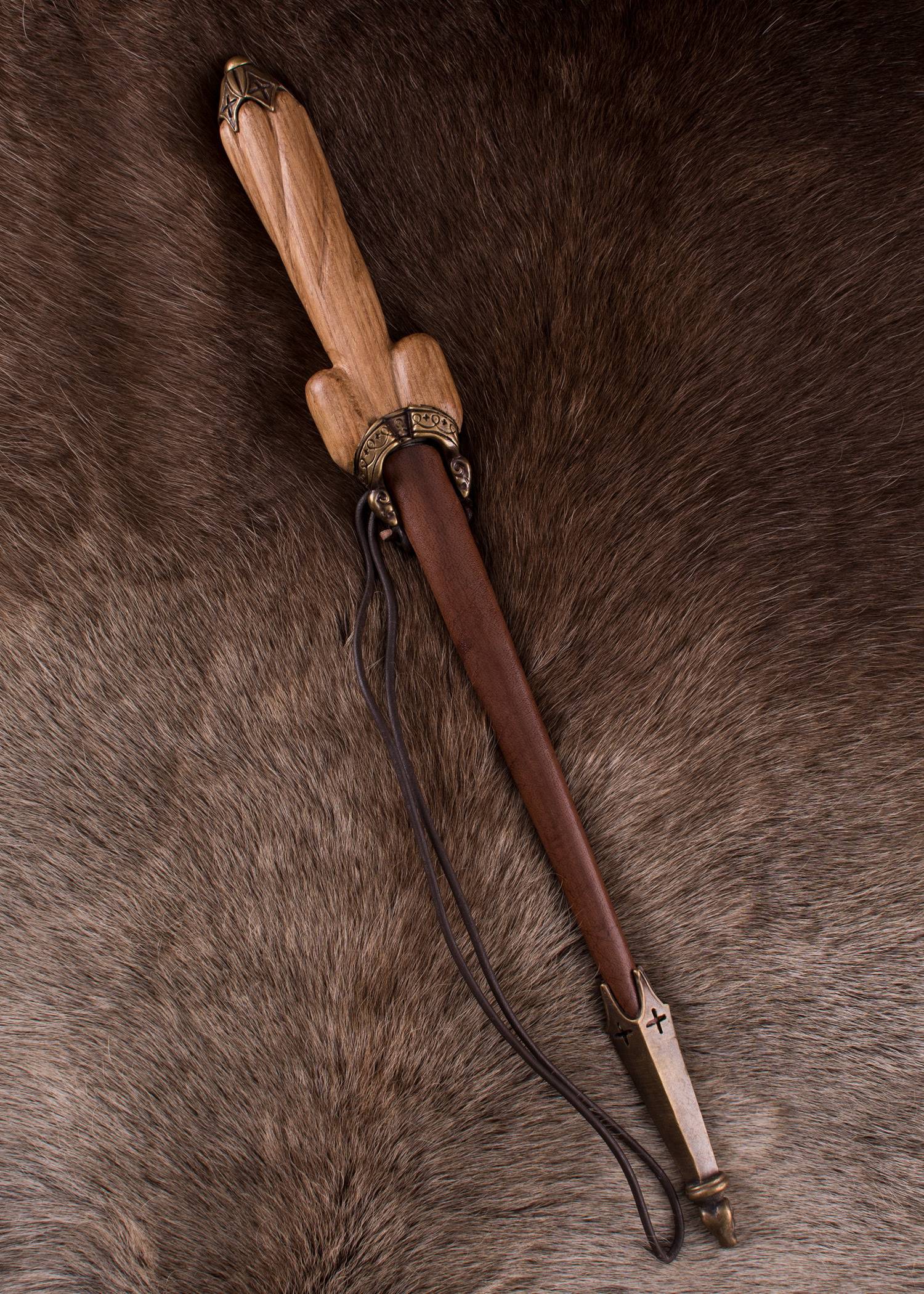Deutscher Nierendolch mit Scheide, 16. Jh.