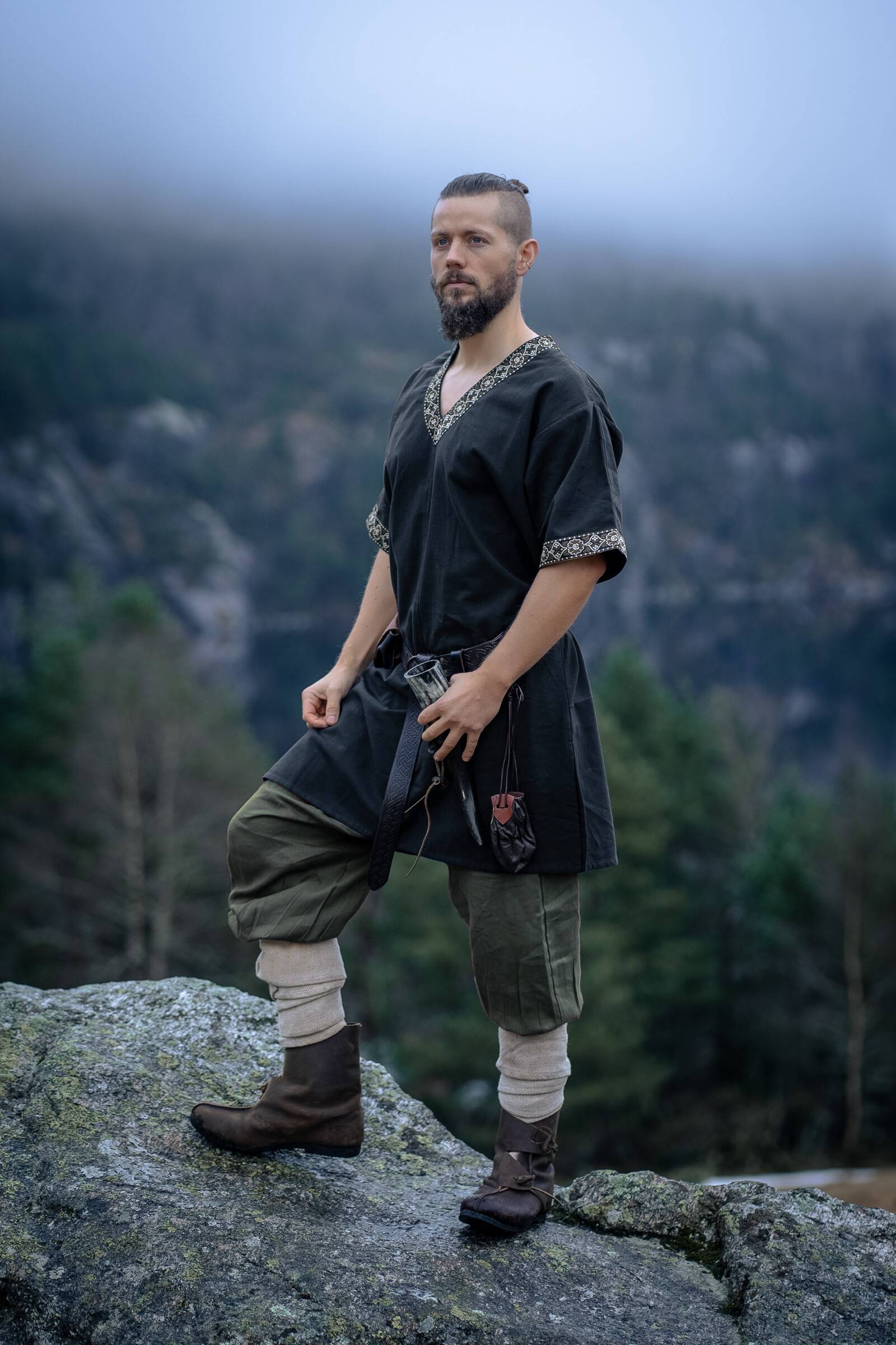 ​Wikinger Rushose Leinen in Olive