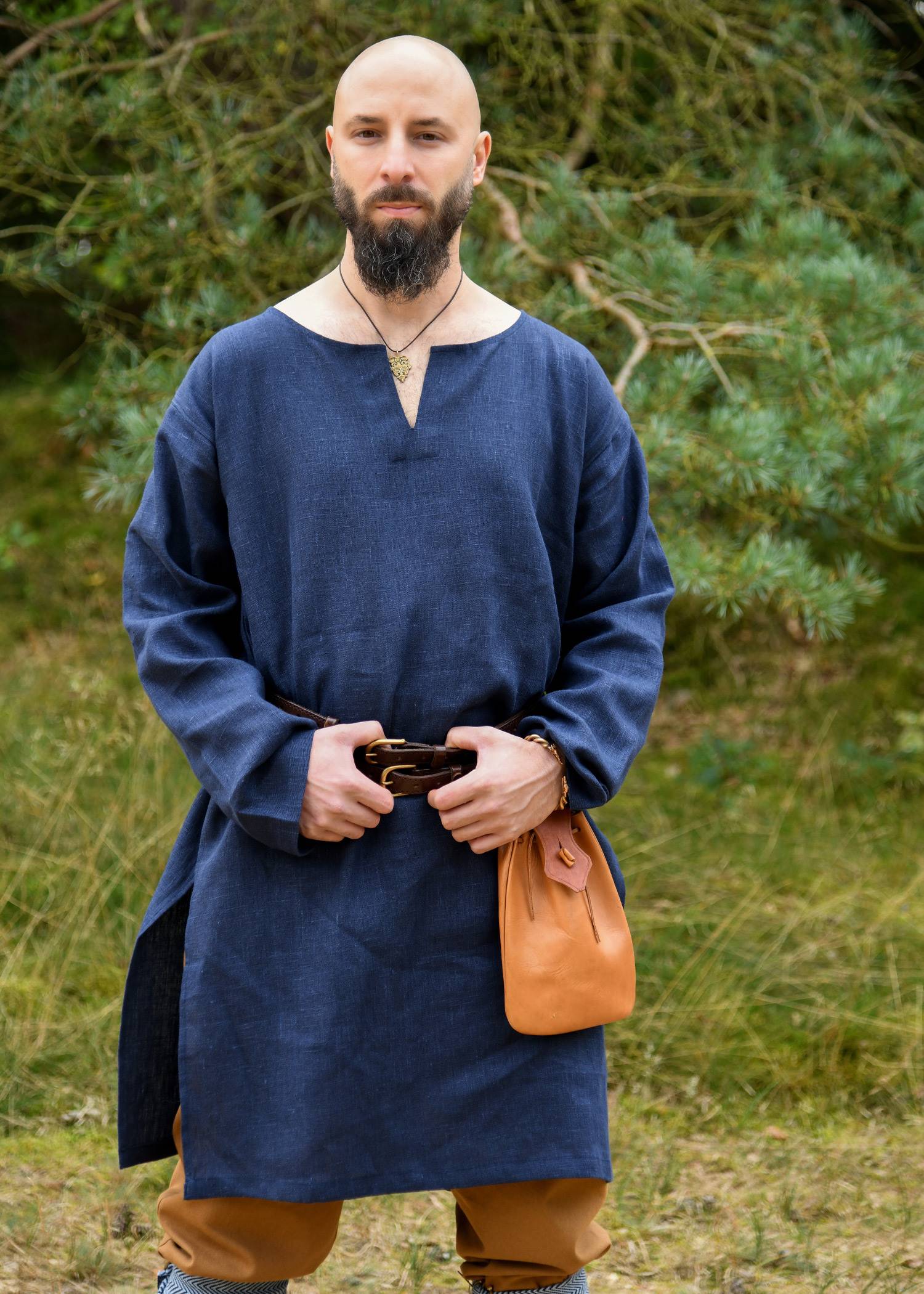Middeleeuwse linnen tuniek, donkerblauw