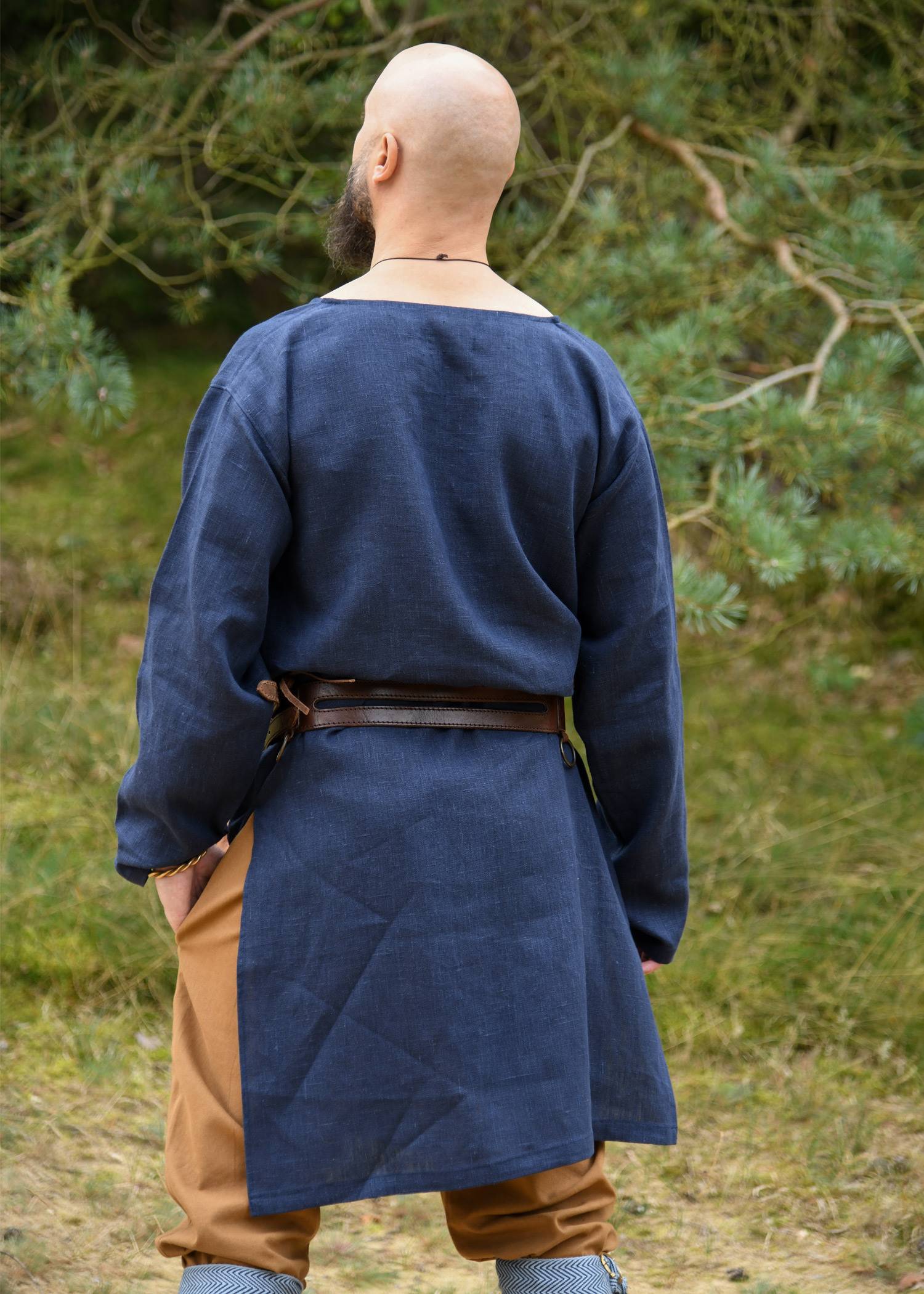Middeleeuwse linnen tuniek, donkerblauw
