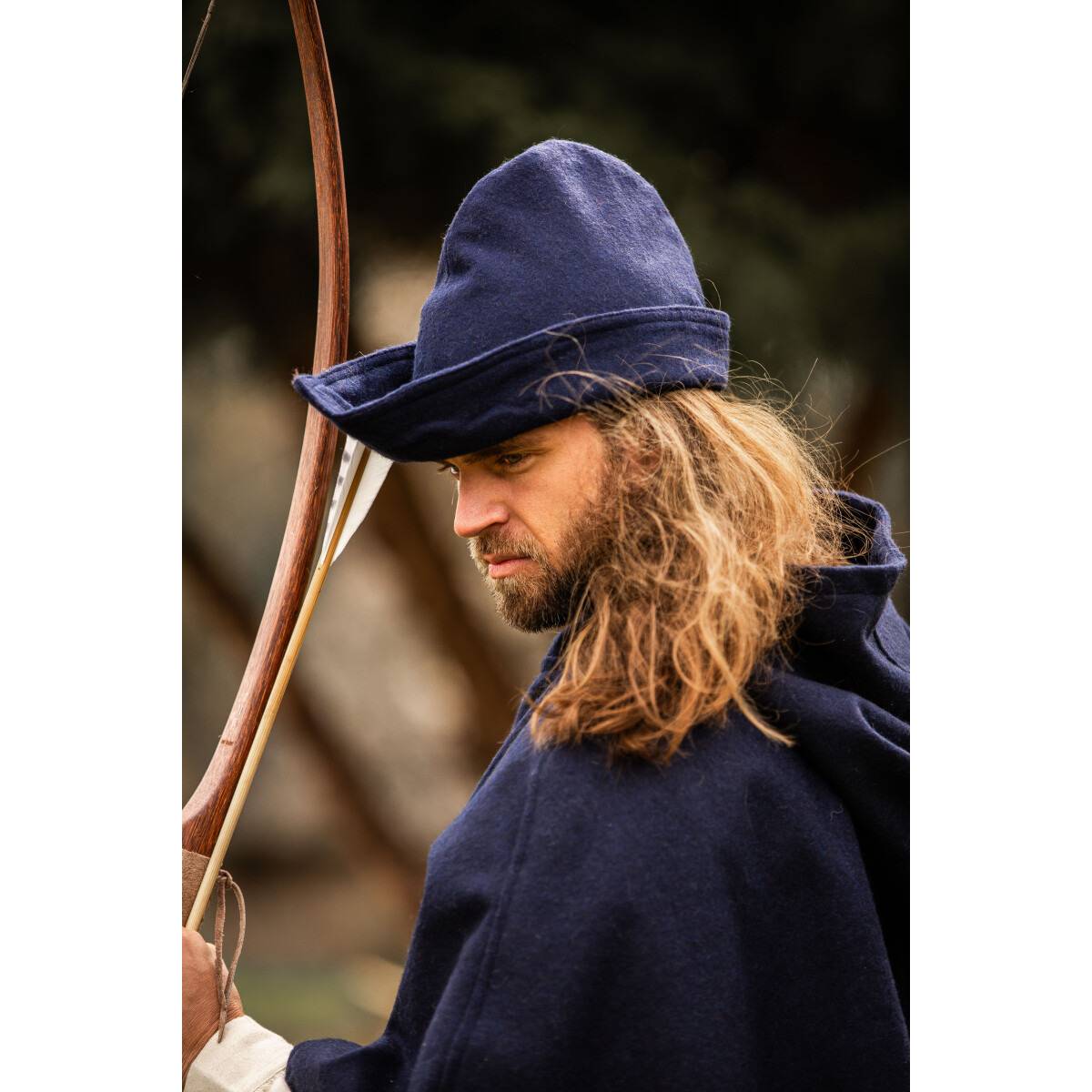 Robin-Hood-Hut, Wolle in Blau