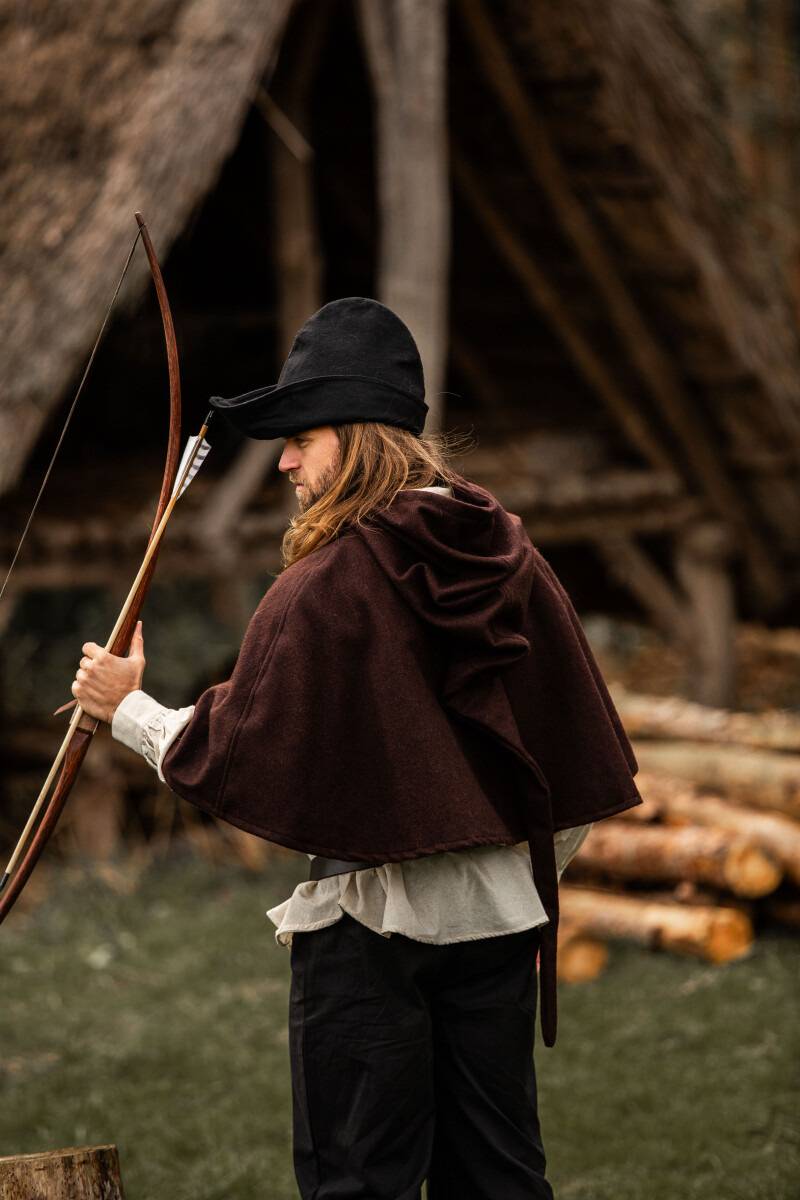 Robin Hood Muts, Wol in Zwart