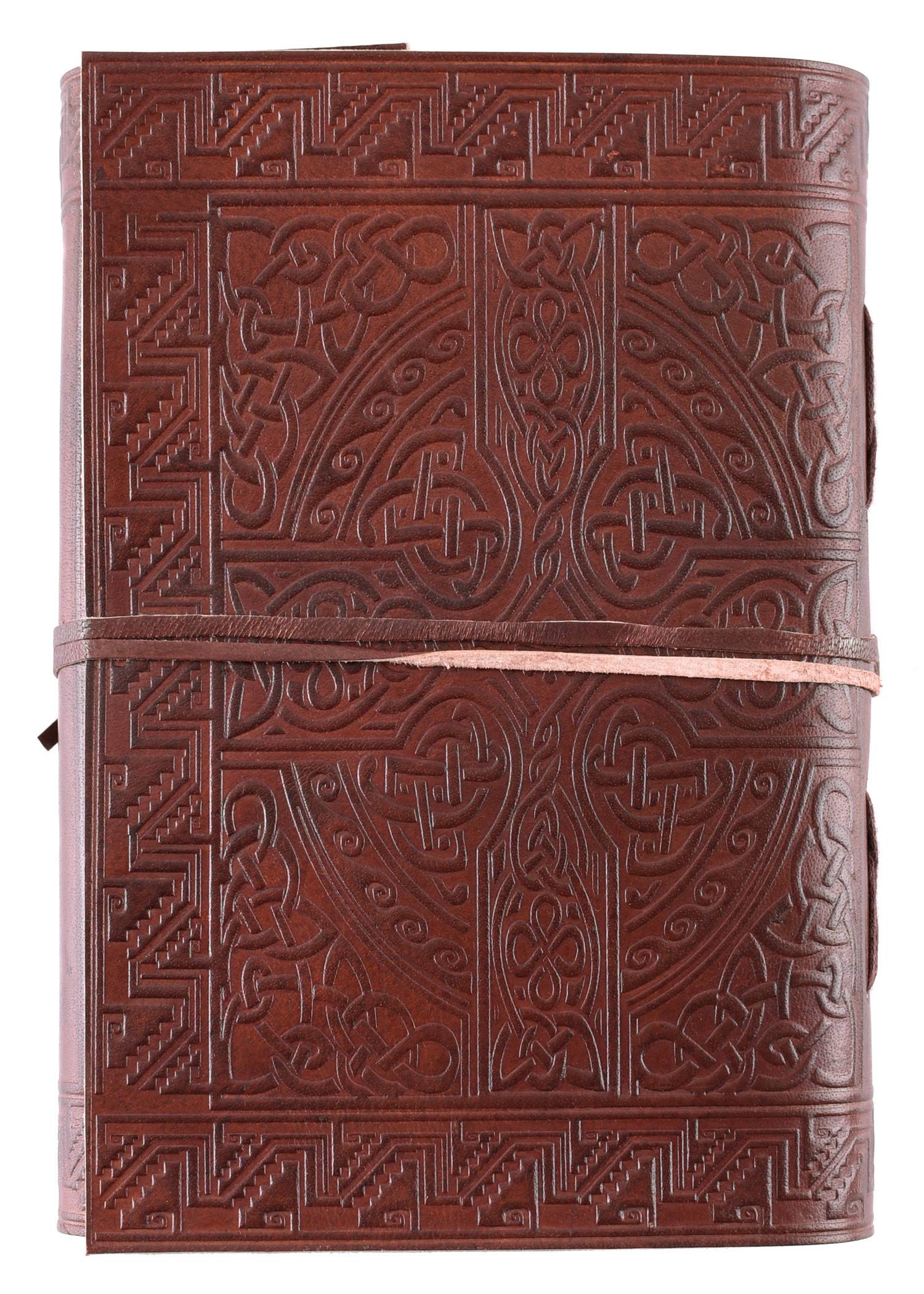 Lederbuch mit Pentagramm