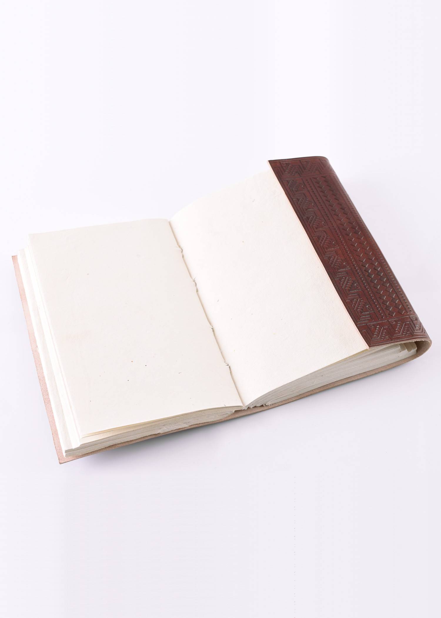 Lederbuch mit Pentagramm
