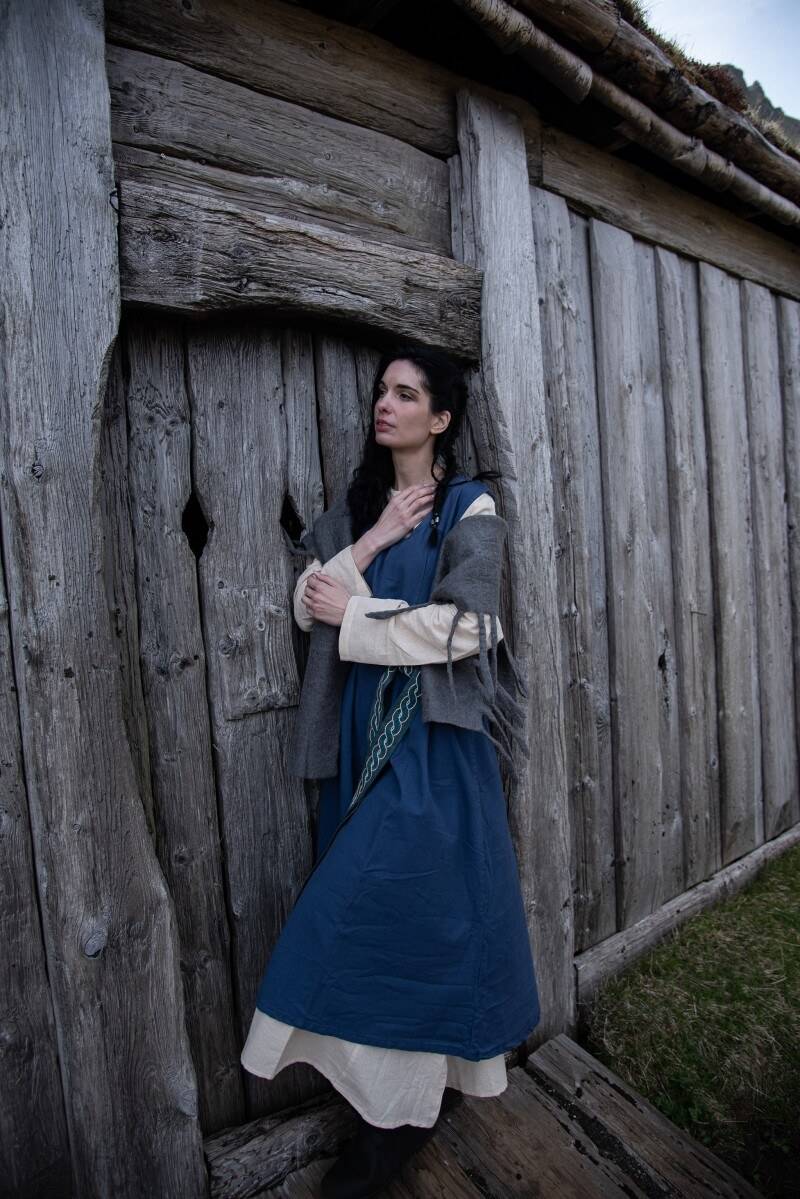Bäuerliches Überkleid in Blau