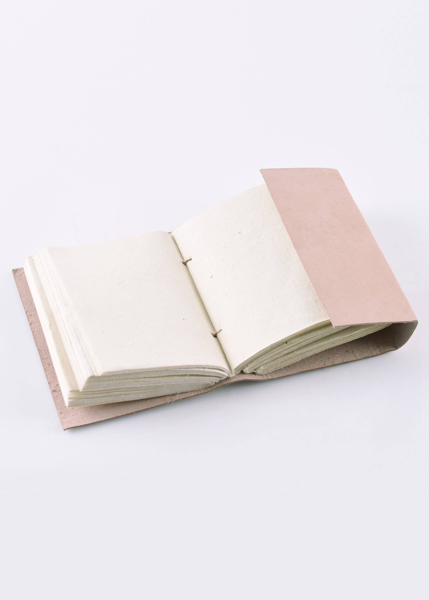 Kleines Notizbuch mit Ledereinband