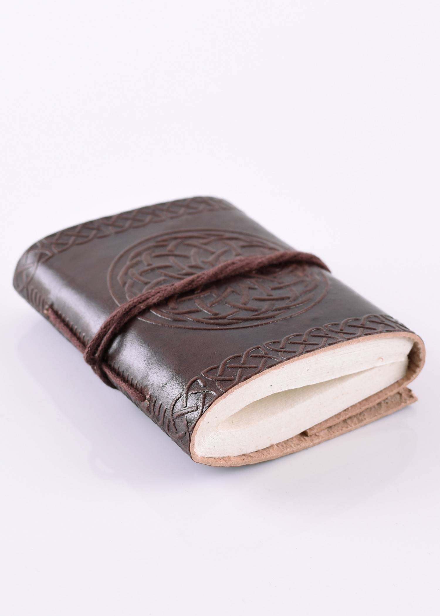 Lederen Boek met Keltisch Embleem