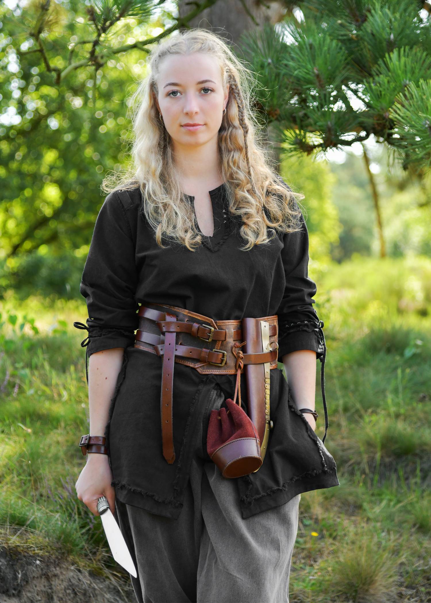 Middeleeuwse / Viking Tuniek in Zwart voor dames met een distressed look