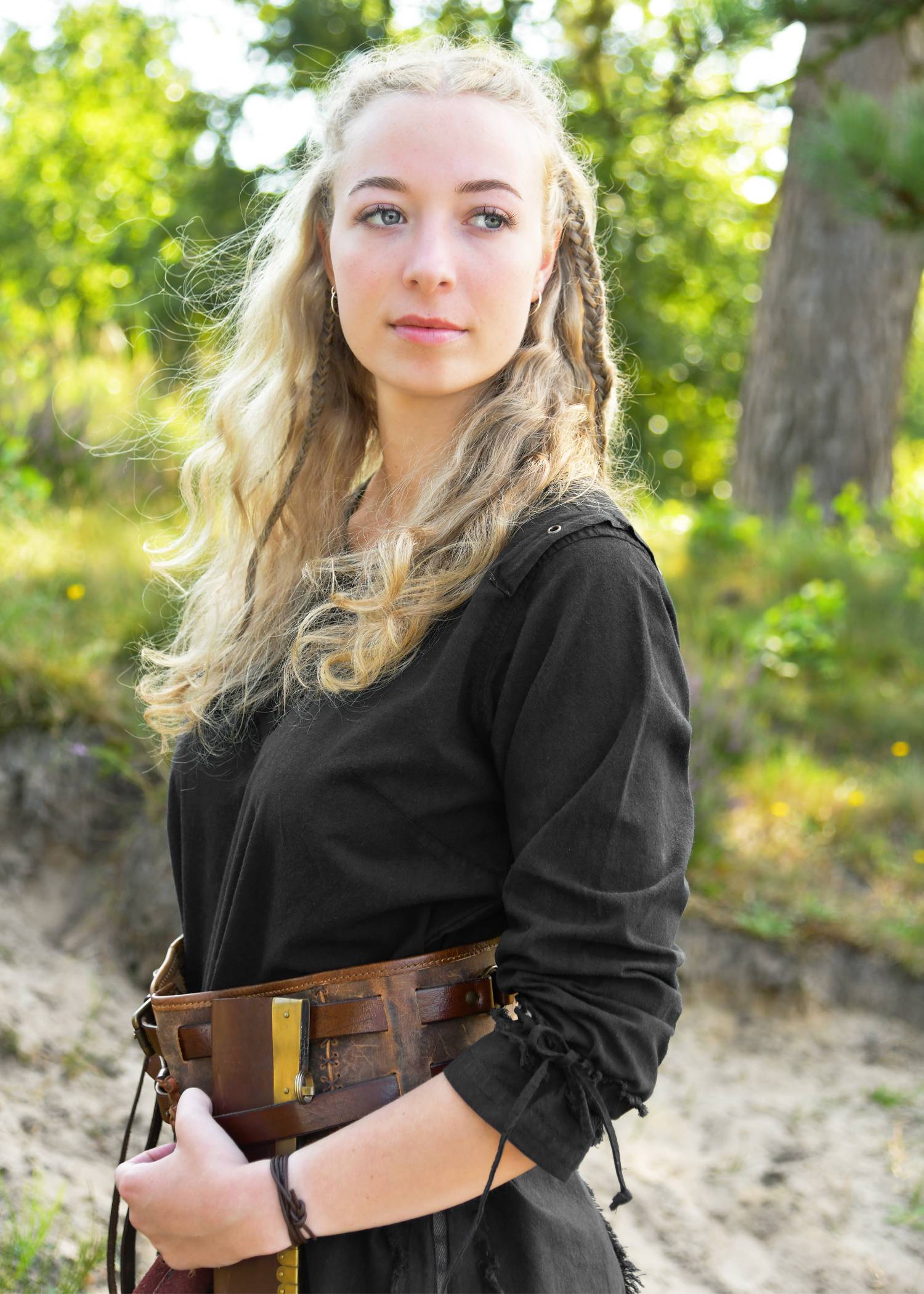 Middeleeuwse / Viking Tuniek in Zwart voor dames met een distressed look