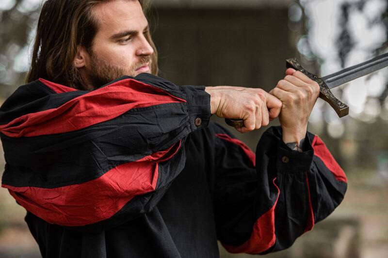 ​Middeleeuwse Landsknecht Blouse in Zwart met Rood