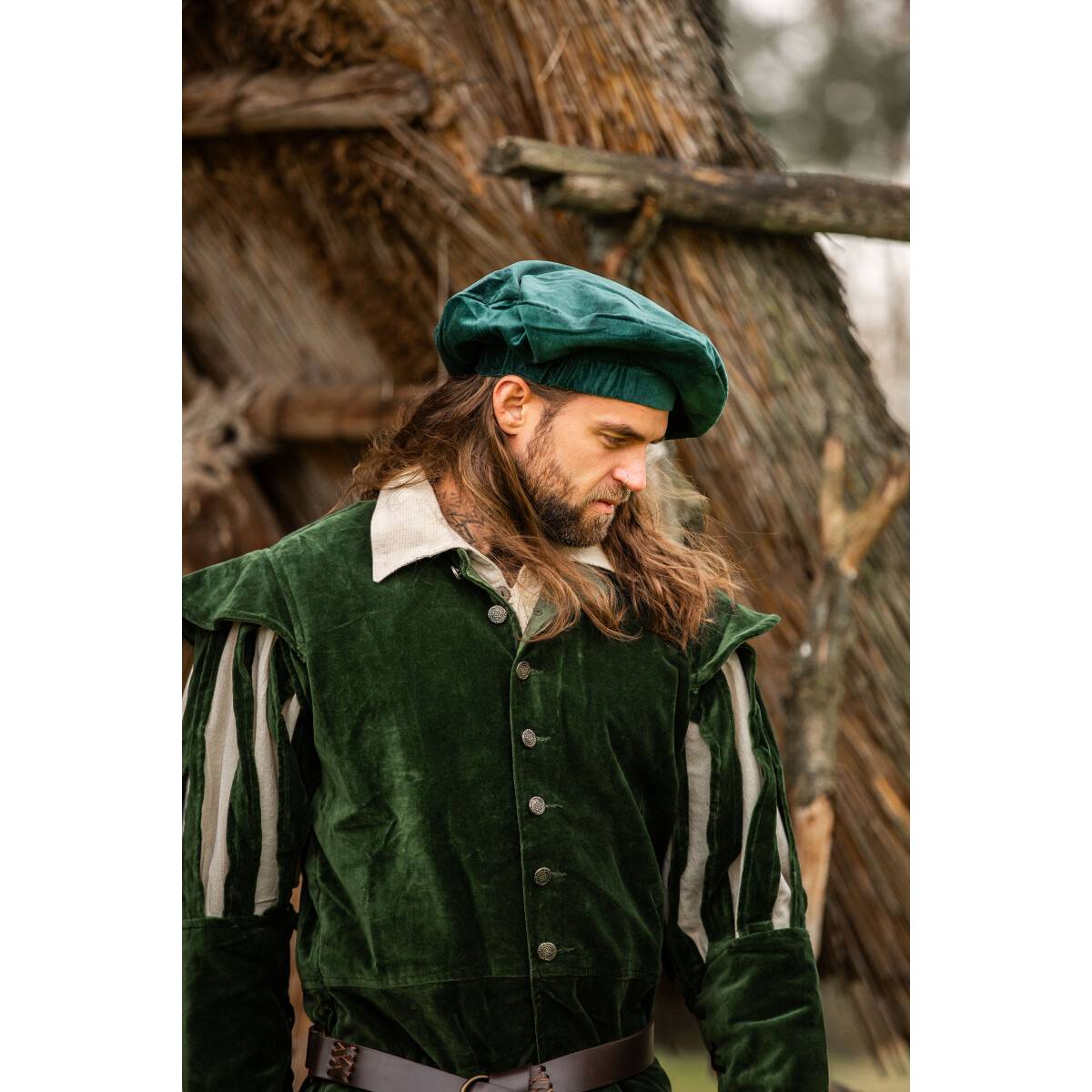 Mittelalter Baret in Grun