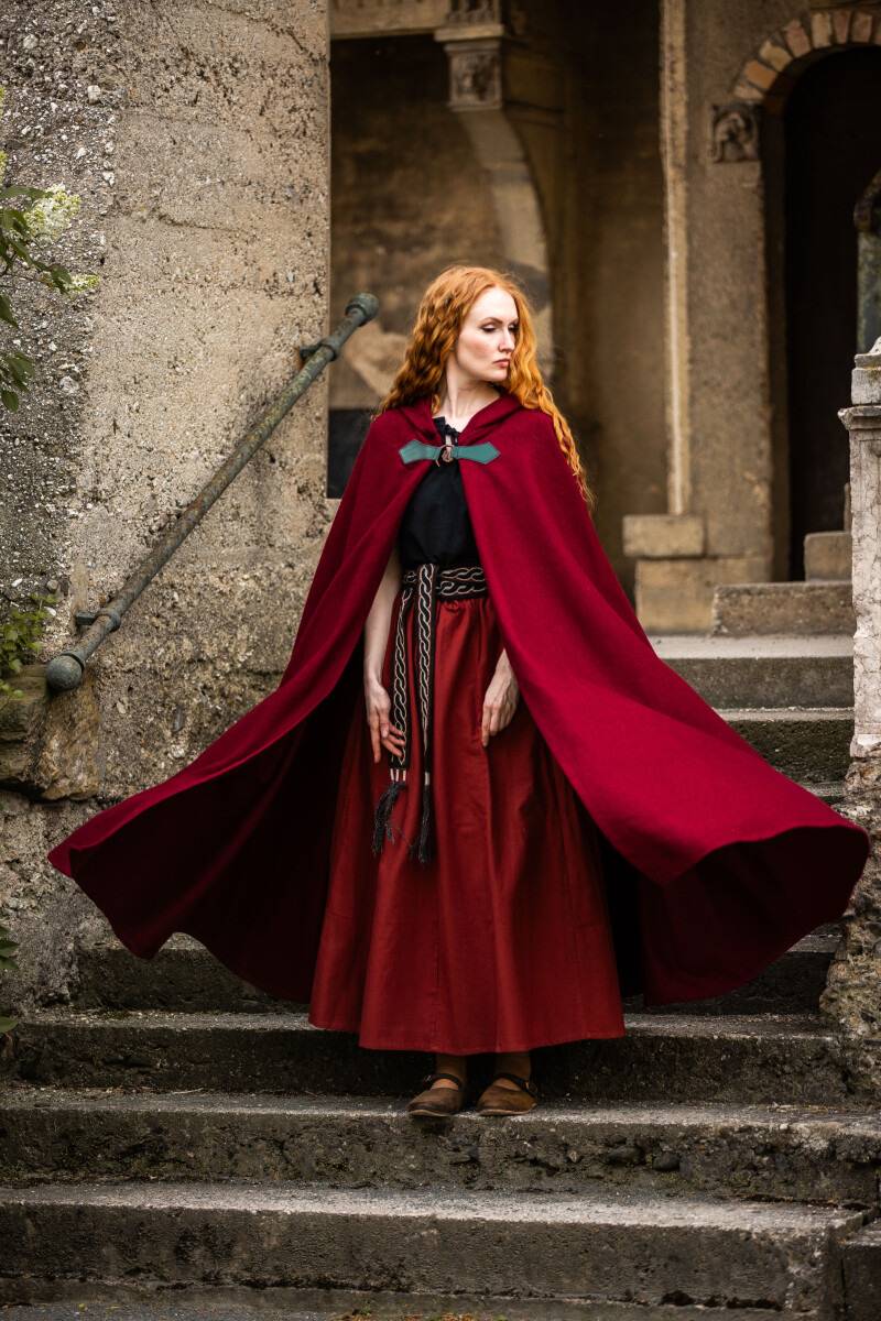 ​​Middeleeuwse Wollen Cape in Rood, 160 cm