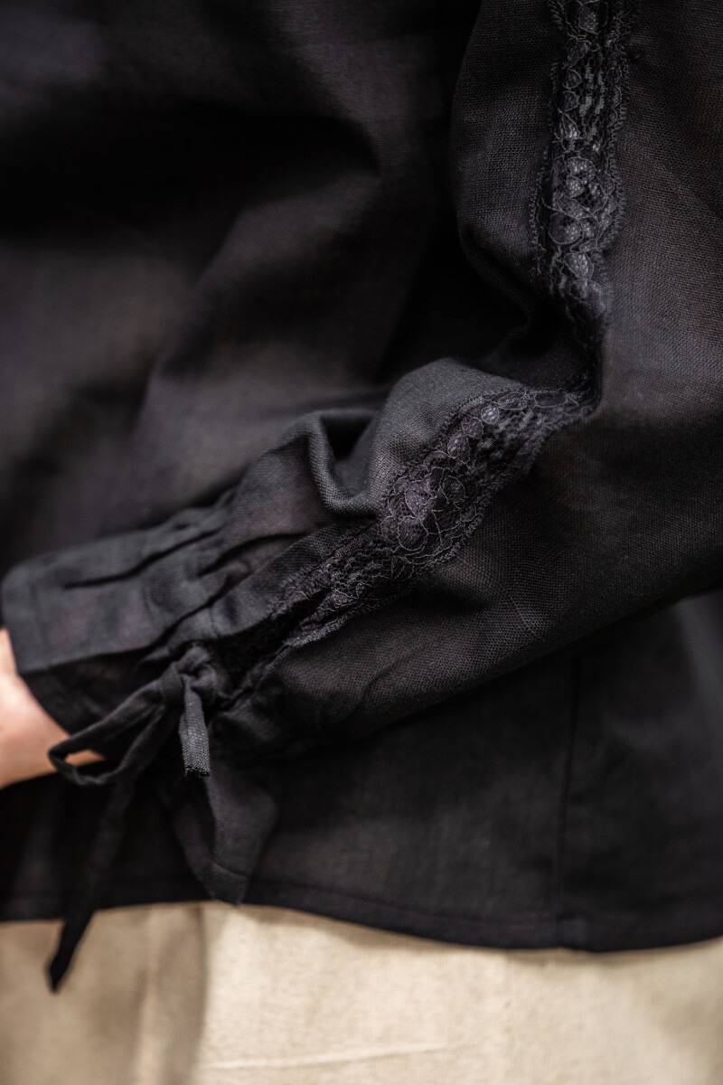 ​​​​​​Middeleeuwse Dames Blouse in Zwart