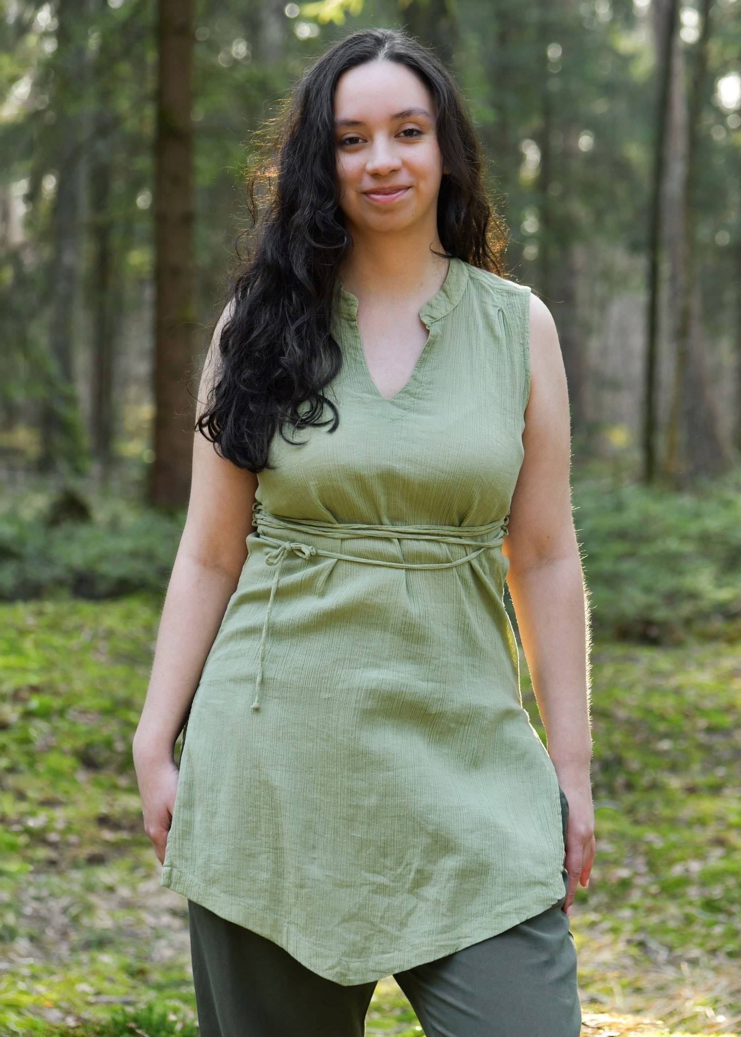Damestuniek, gewassen groen