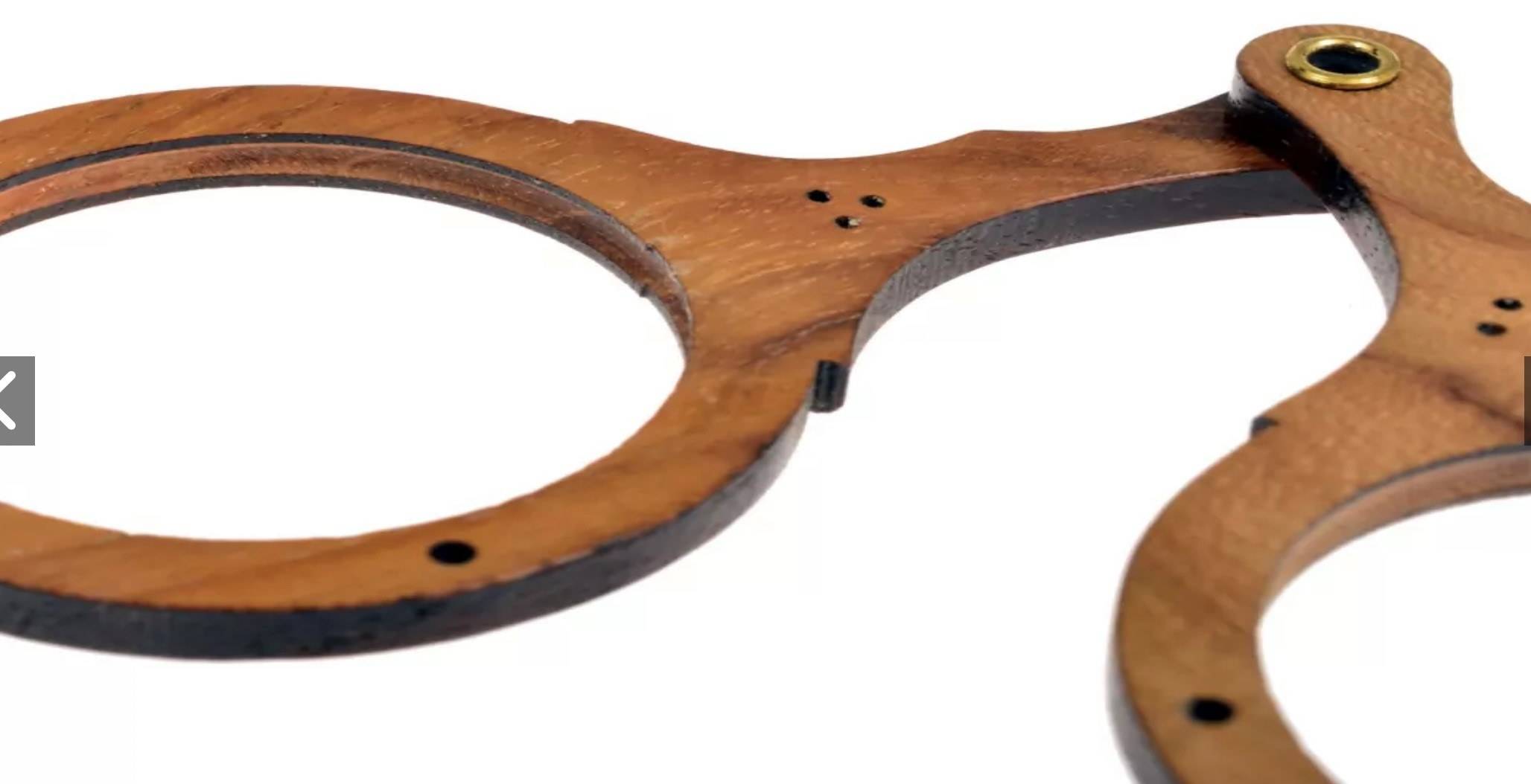 ​Mittelalterliches Brillen-Gestell aus Holz, Fund aus der Niederlande, 14e-15e eeuws