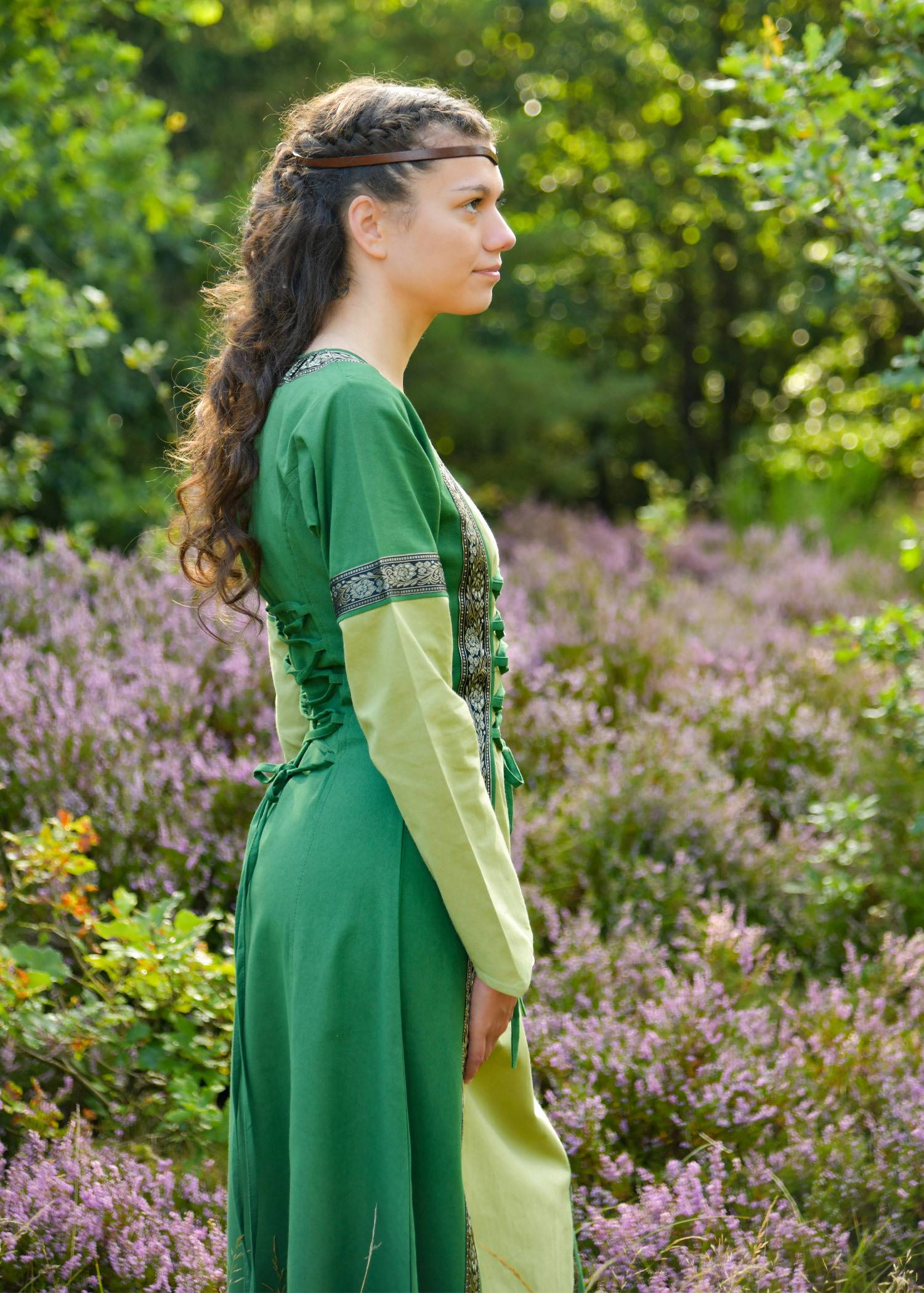 Middeleeuwse jurk in groen