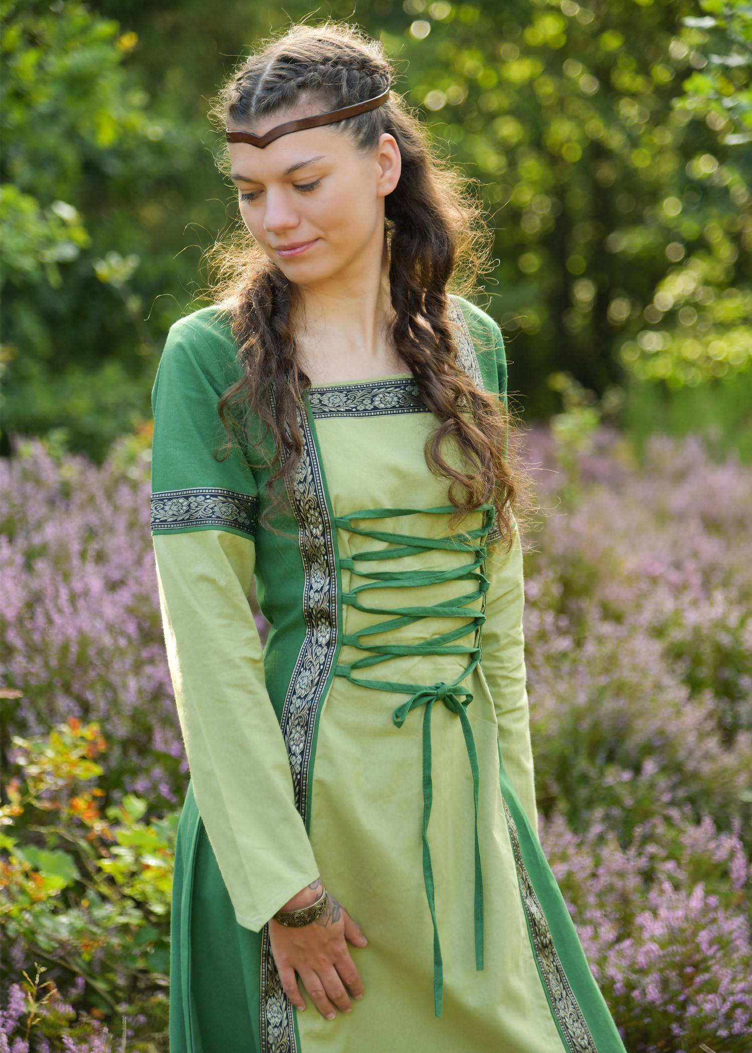 Middeleeuwse jurk in groen