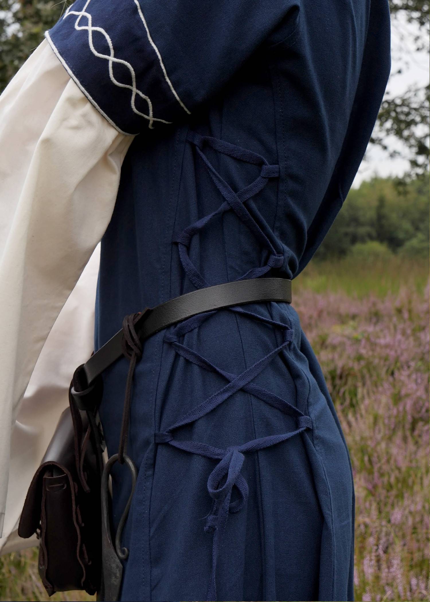 Middeleeuwse Jurk in Blauw-Natuur 12e eeuws