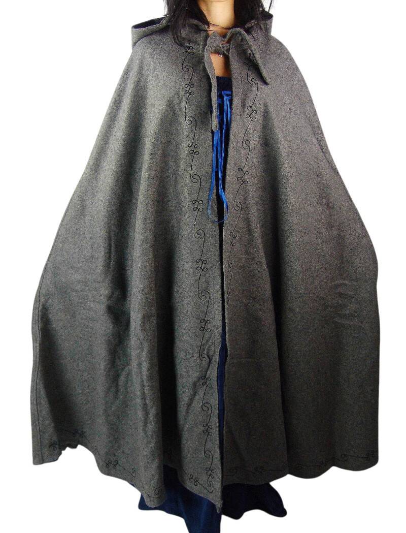 Mittelalter Umhang Blau mit langer Kapuze und handgem. mit Stickerei