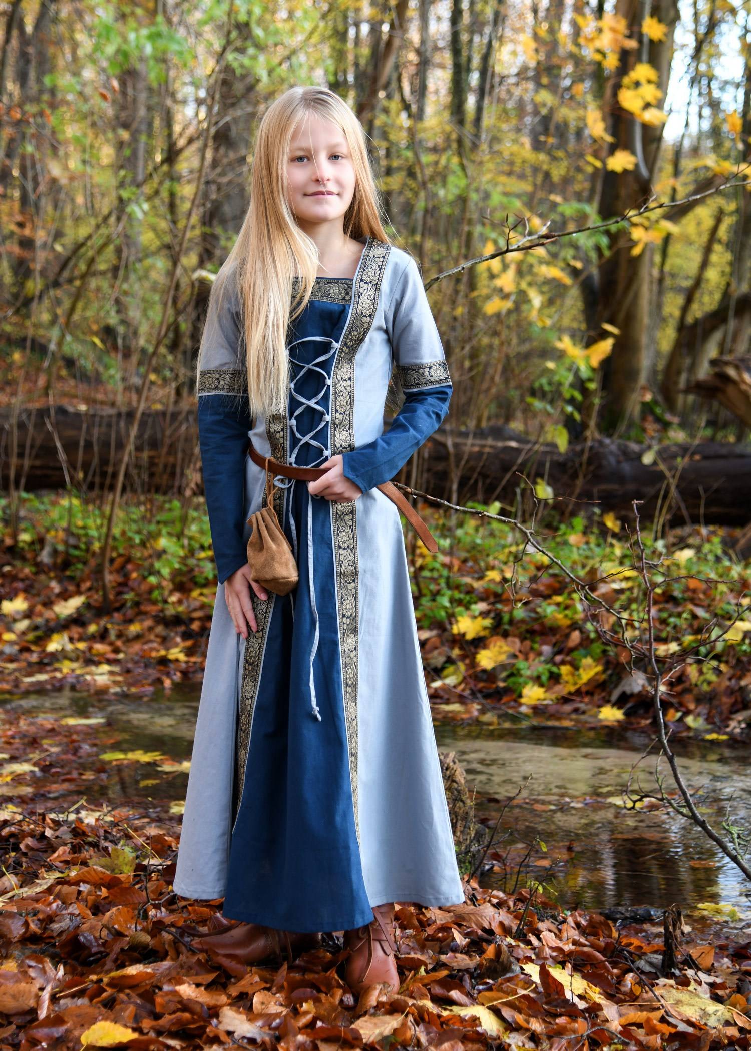 Middeleeuws Kinderjurkje in blauw