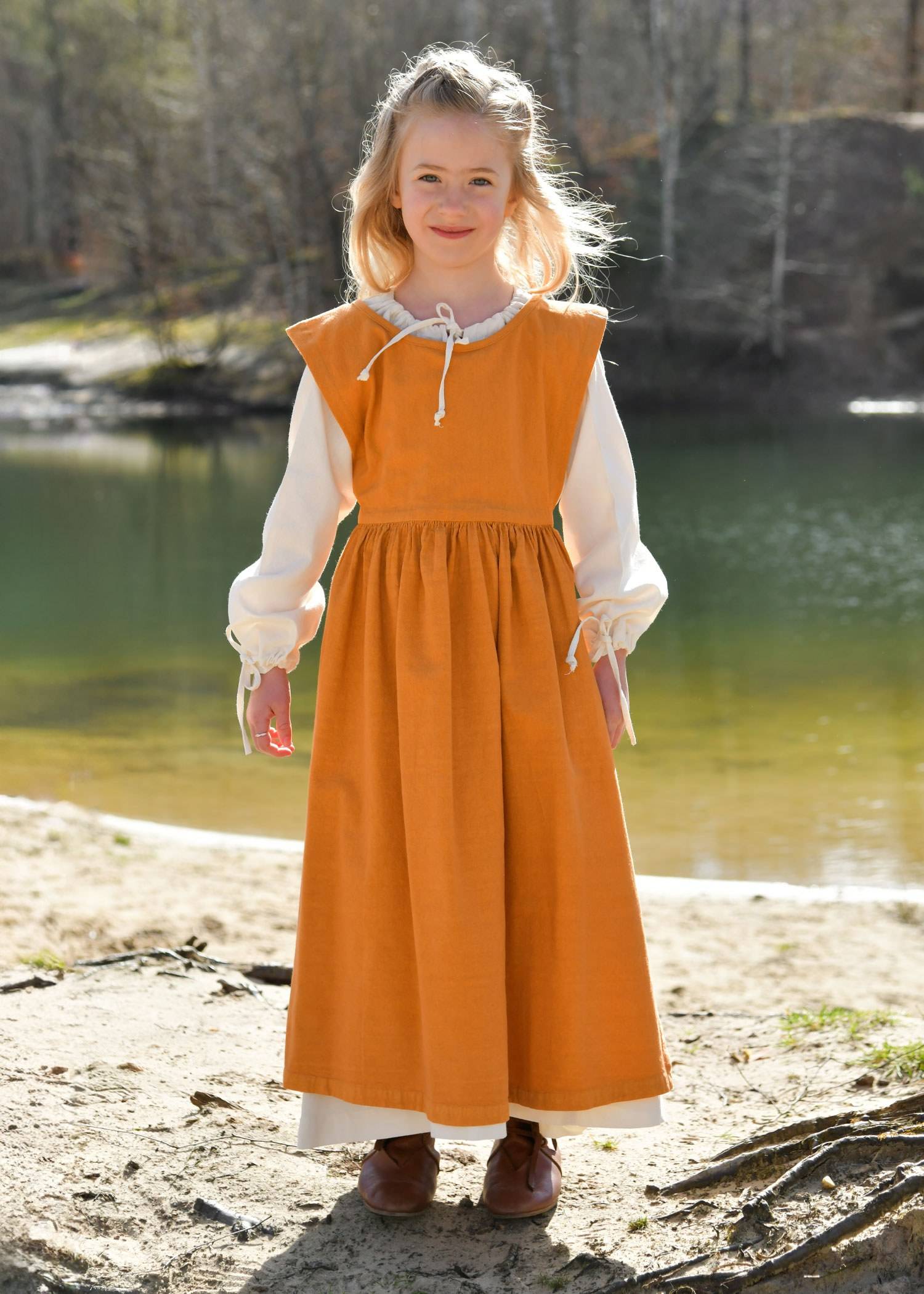 ​Kinder Mittelalter Kleid, Überkleid, senfgelb